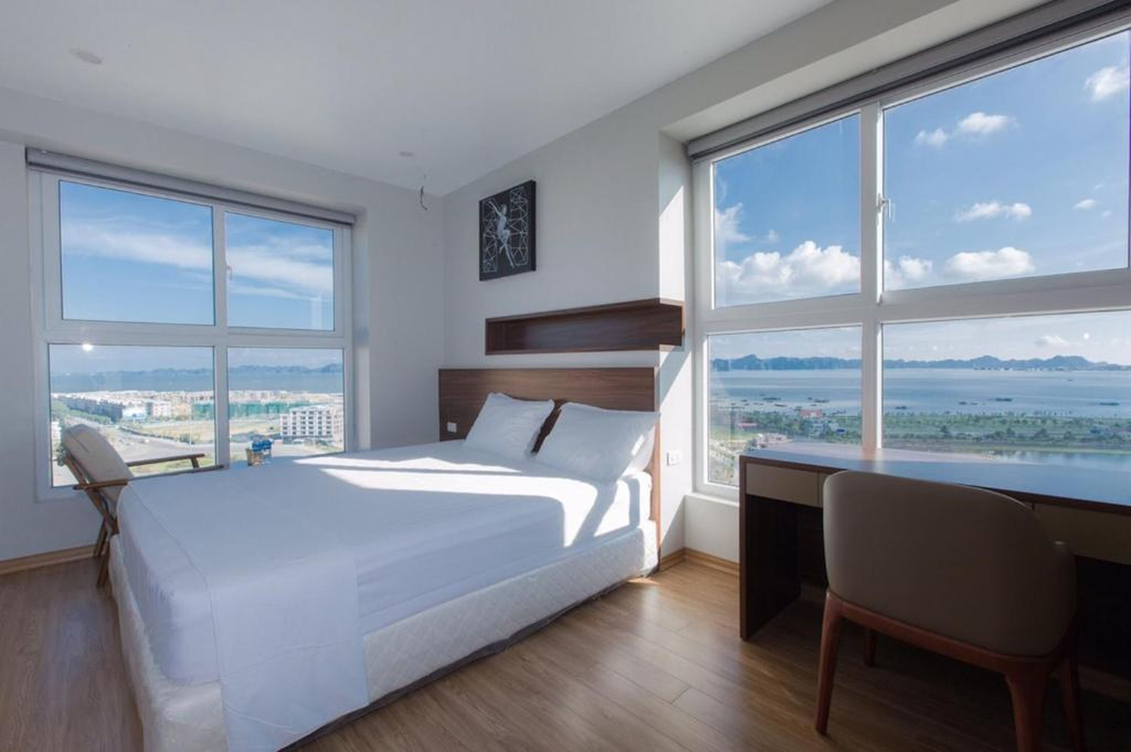 Homestay Ha Long luxury (sea ​​view) - Hình 15