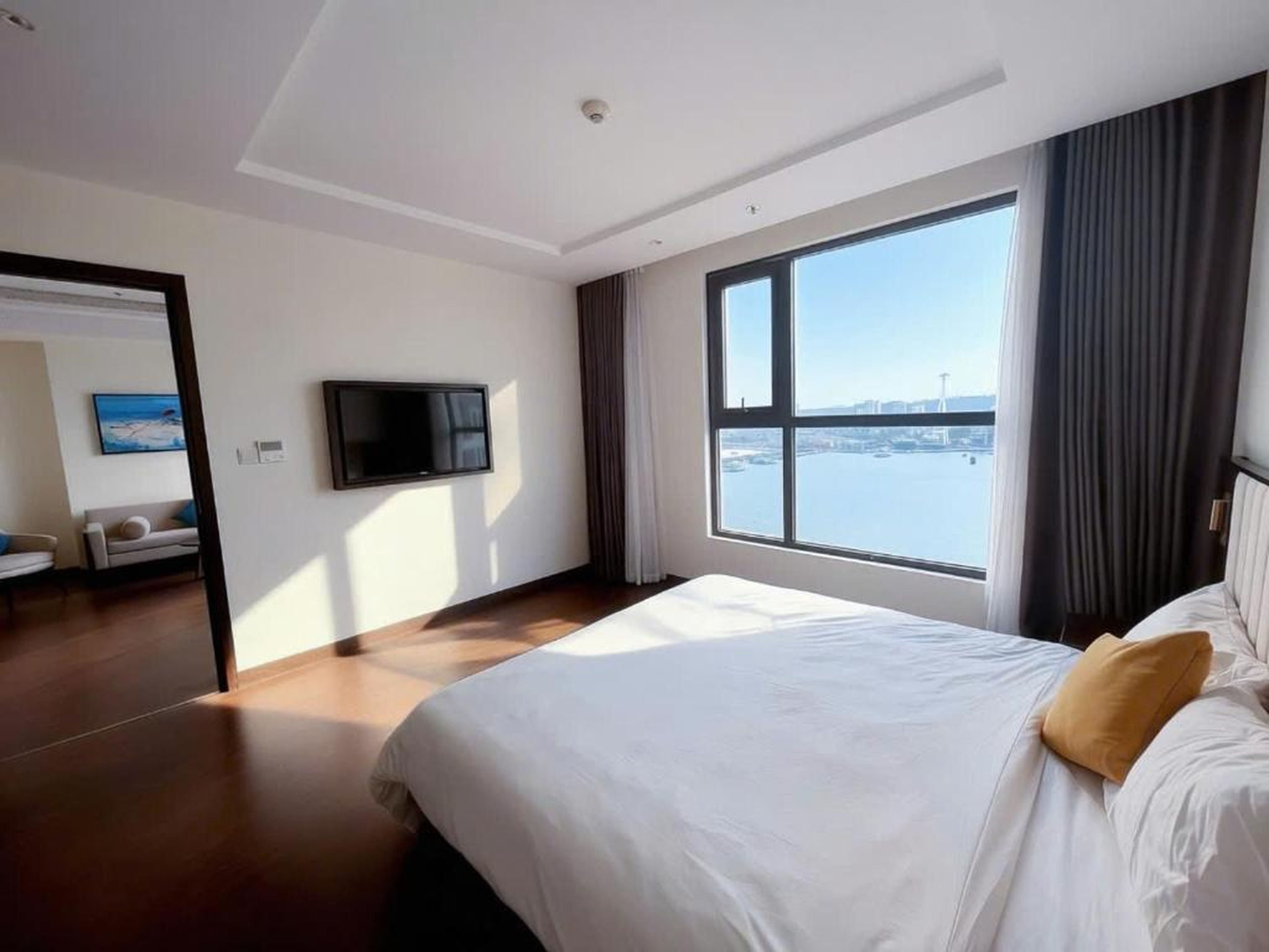 The Saphia S2 Luxury Hạ Long - Hình 1