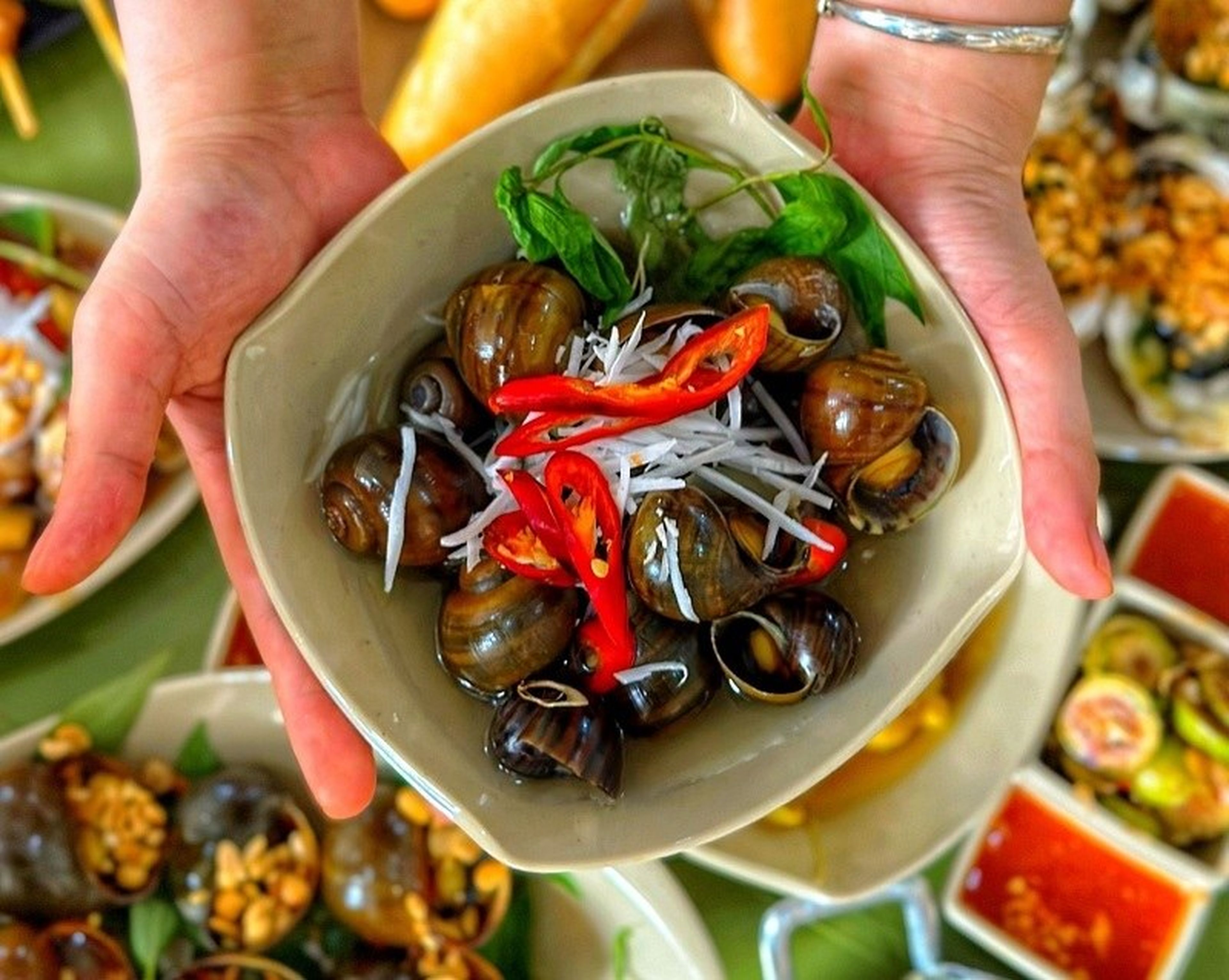 Bãi Cháy Hạ Long: Mảnh ghép dịu mát giữa ngày hè Quảng Ninh - Hình 10