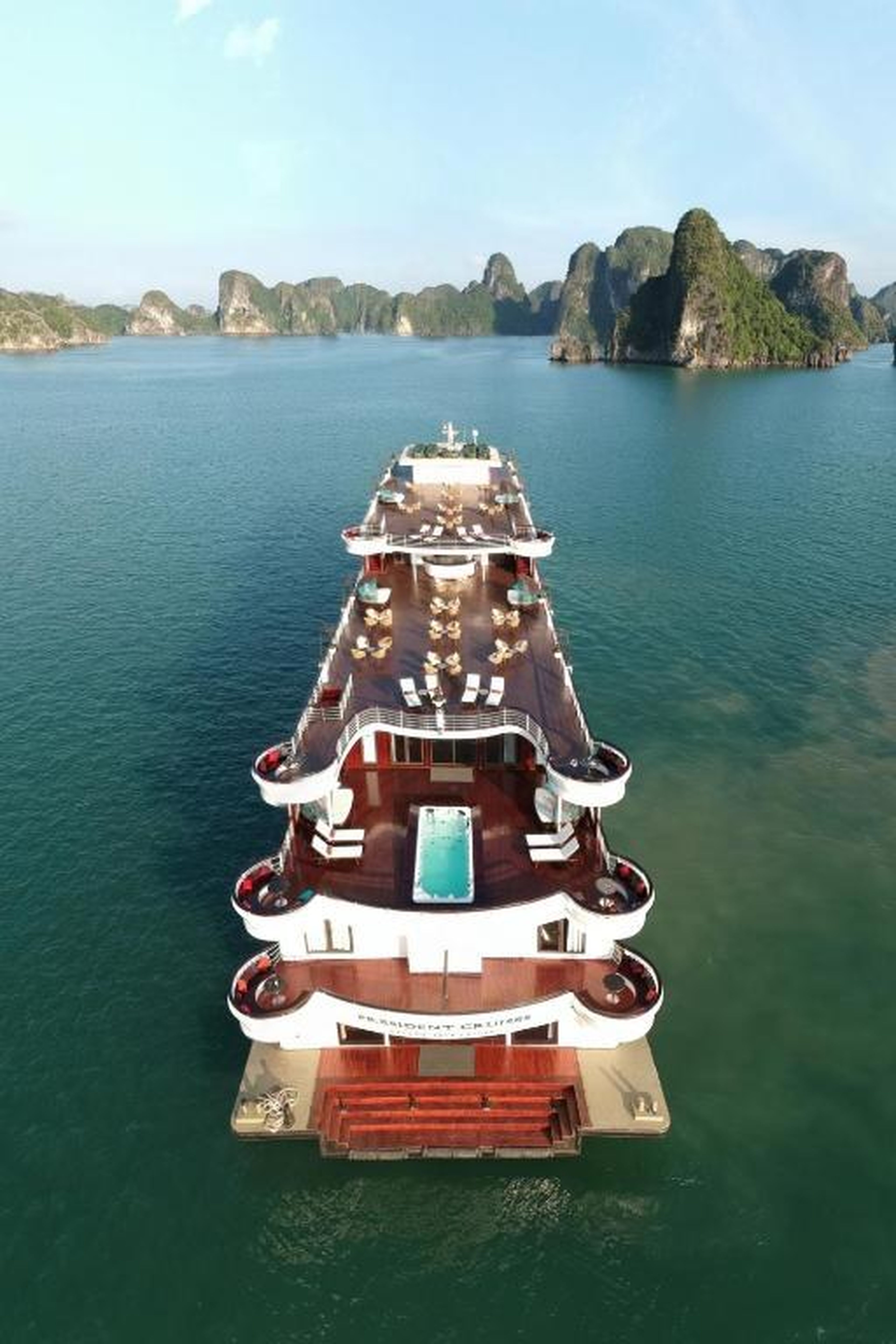 Top 7 tour du thuyền Vịnh Hạ Long cho kỳ nghỉ lễ 2/9 - Hình 19