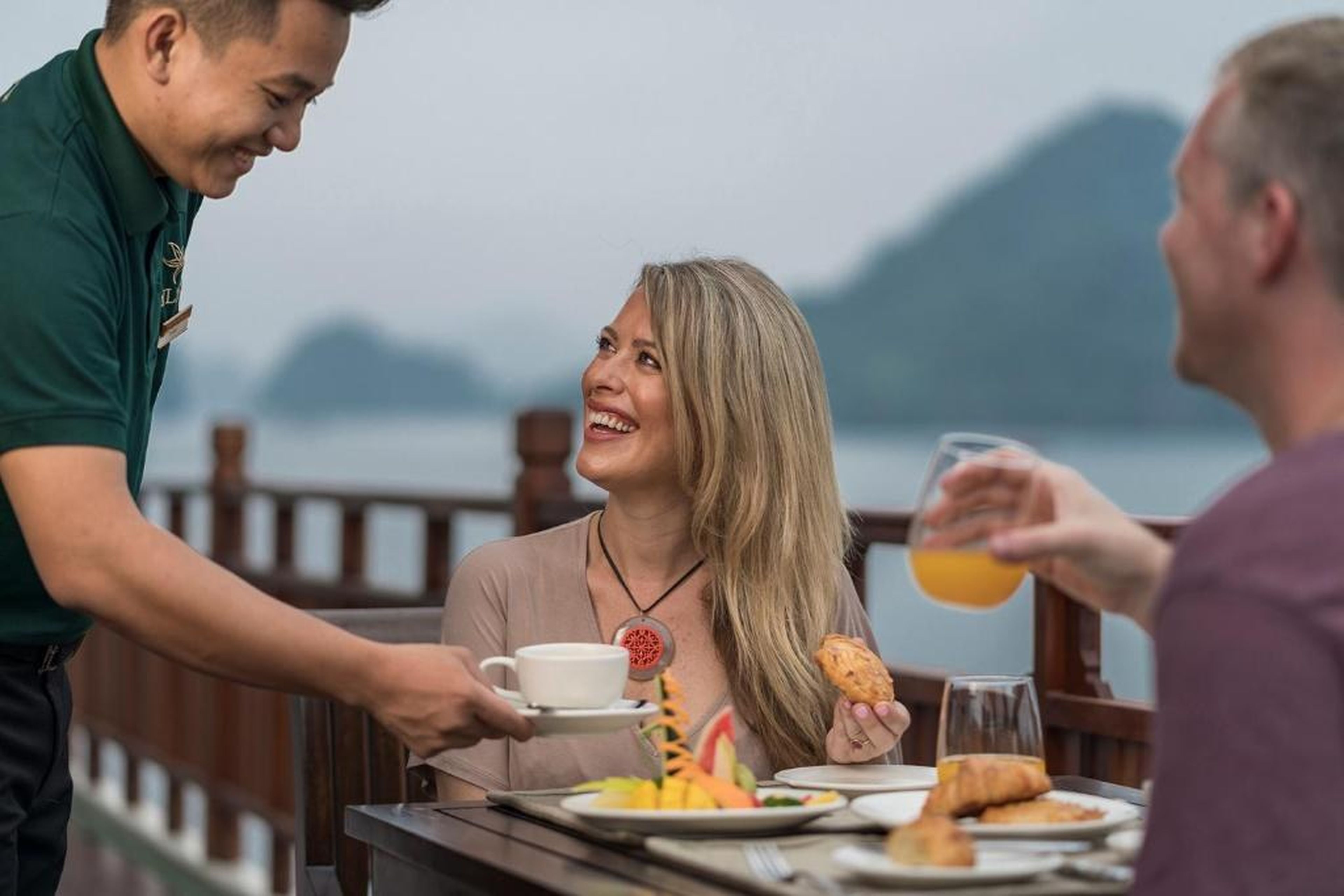 Heritage Line Ylang Cruise - Halong Bay & Lan Ha Bay - Hình 23