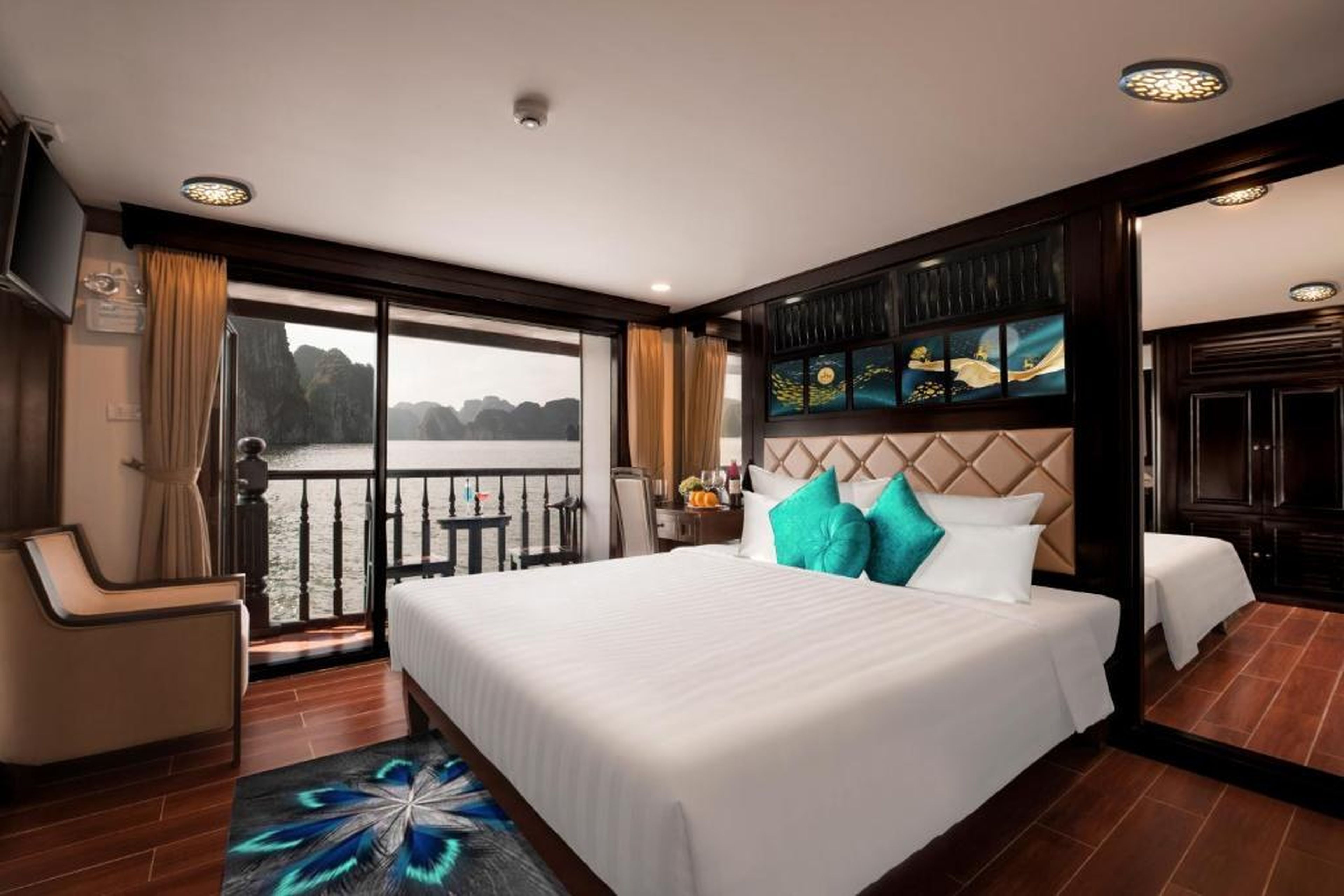 Alisa Cruise Halong - Hình 47