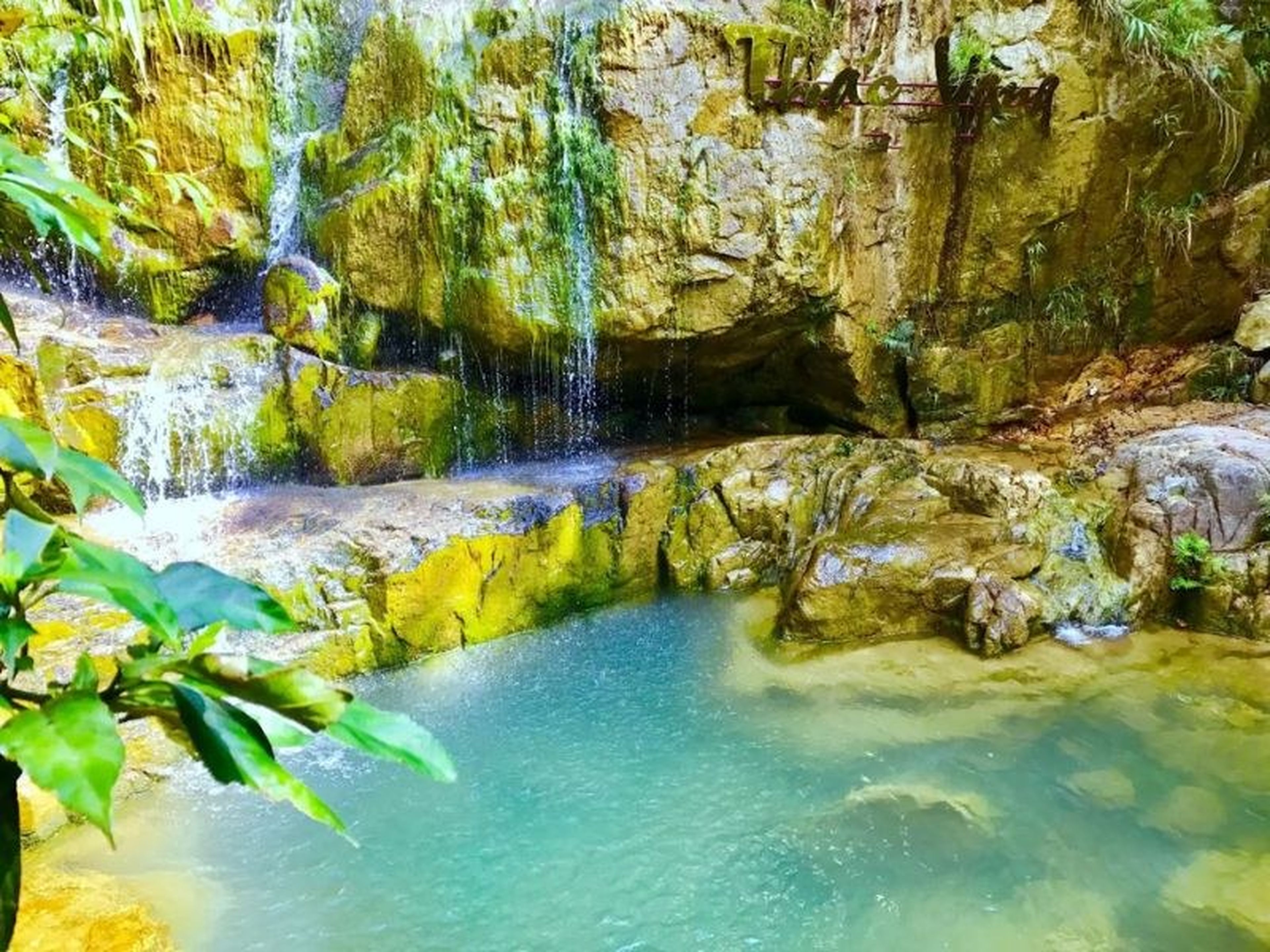 Top 15 danh lam thắng cảnh Uông Bí không thể bỏ lỡ - Hình 11