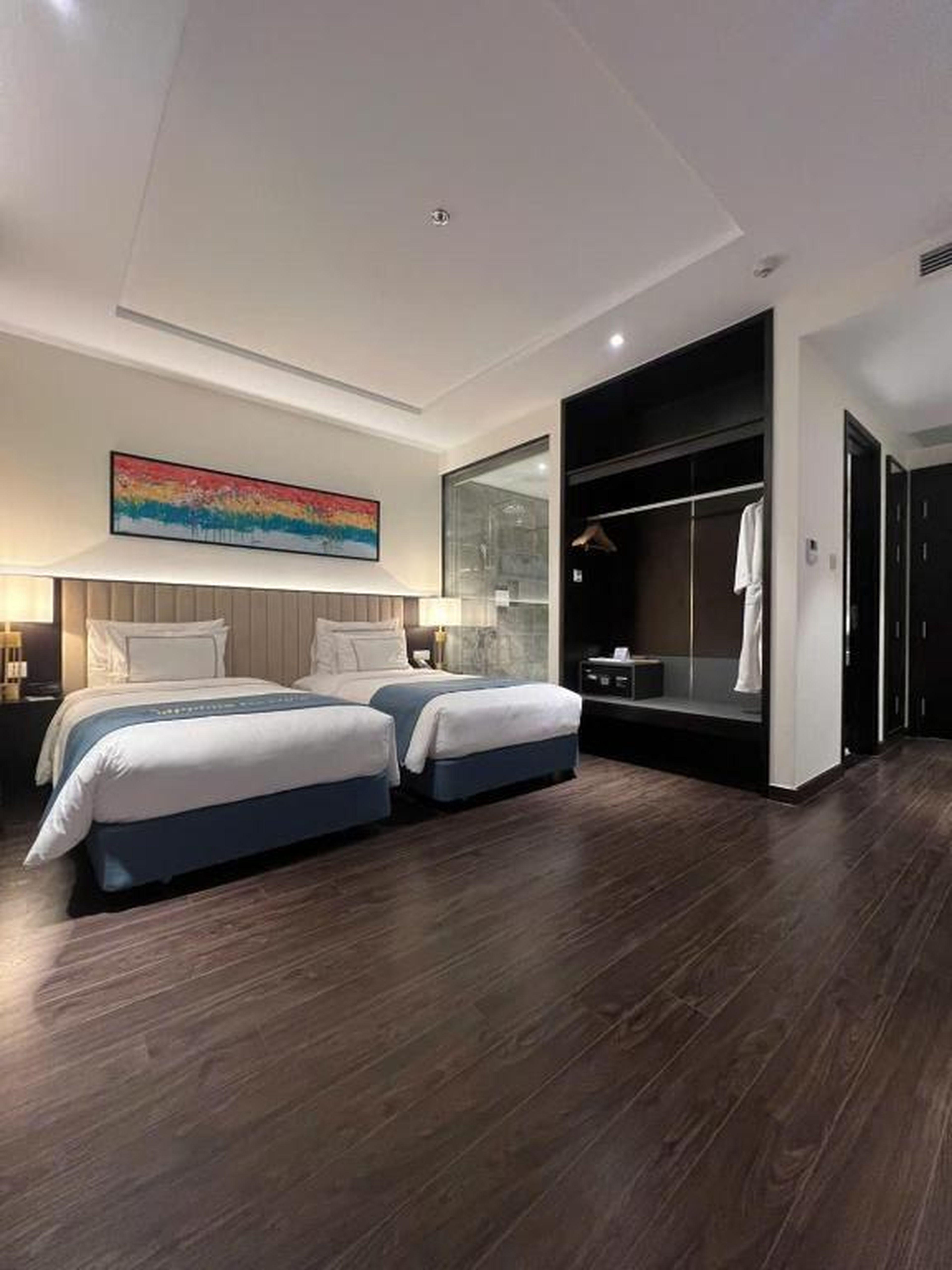Liam Apartment at Sapphire Ha Long - Hình 18