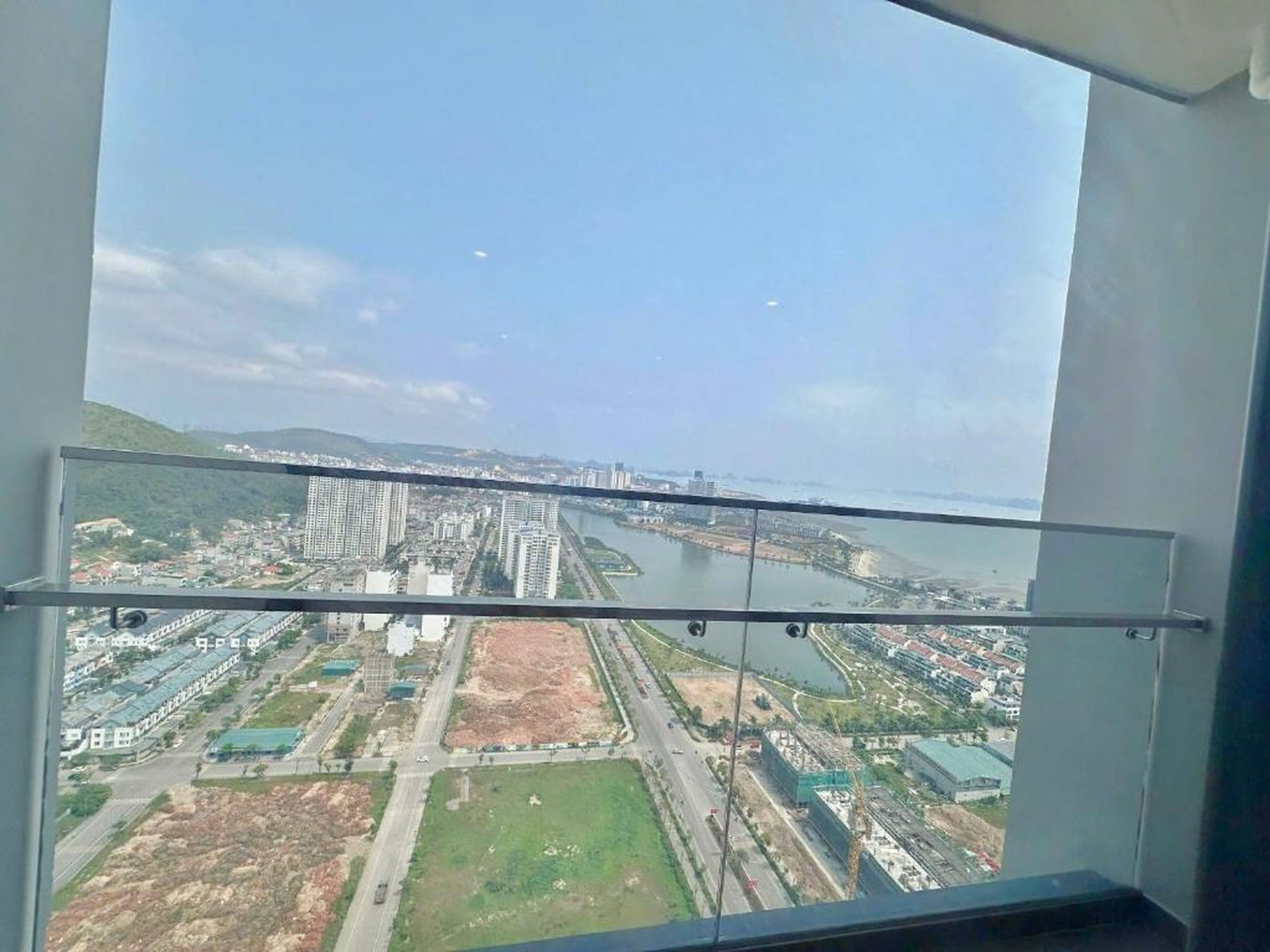 Asahi Luxstay - ICON40 Ha Long 2BR Luxury Apartment - Hình 14