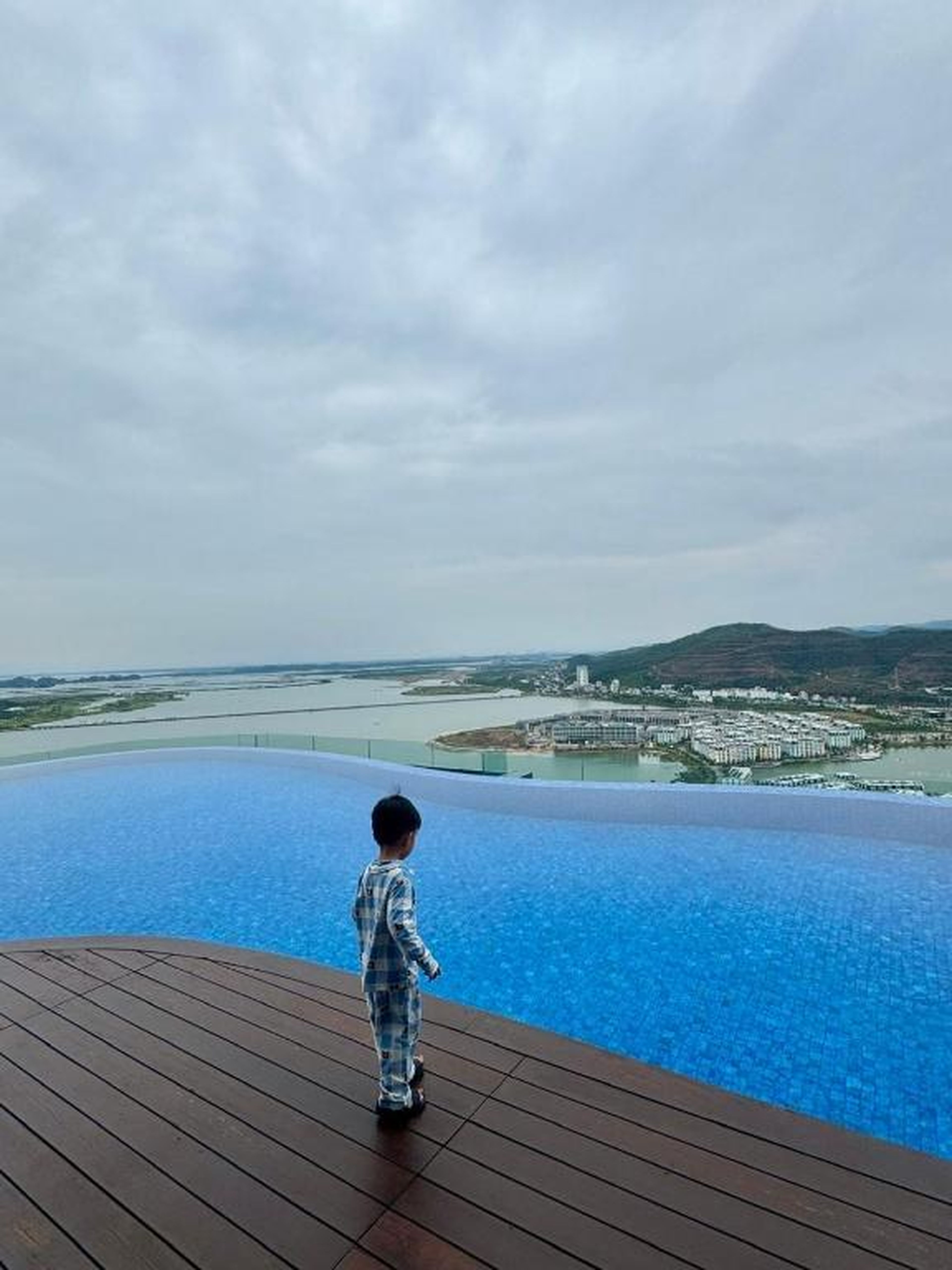 A LA CARTE Hạ Long Bay View biển tầng cao - Hình 47