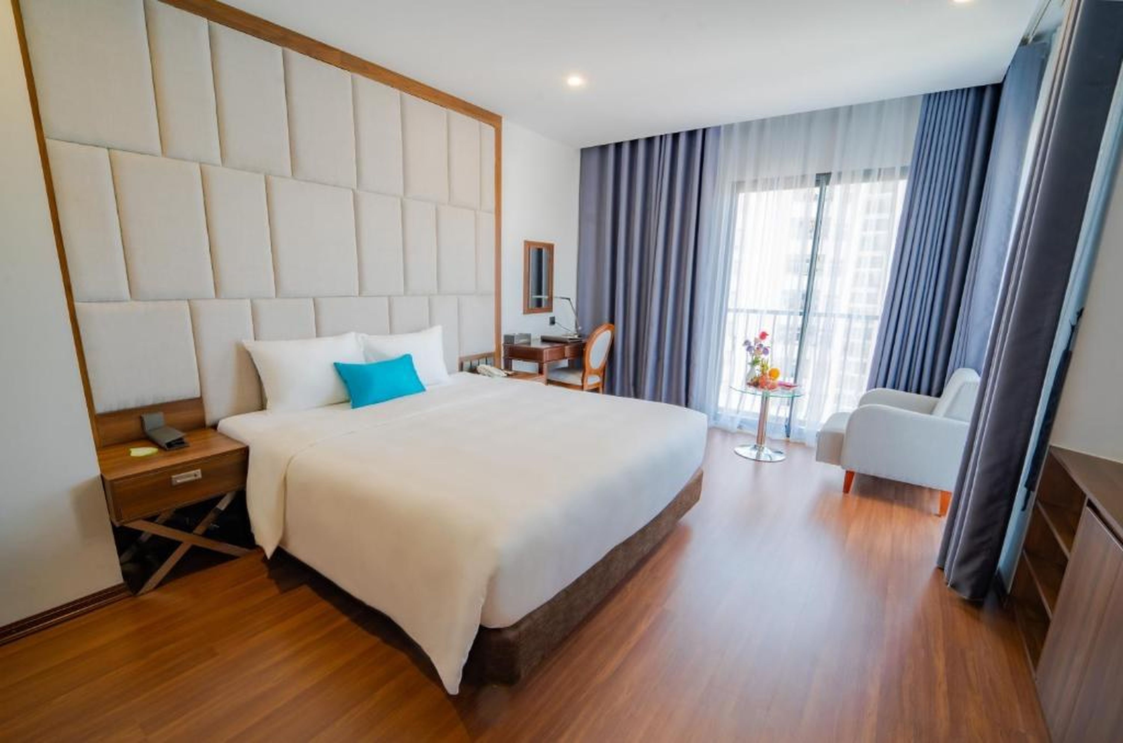 Paddington Hotel Halong Bayview - Hình 16