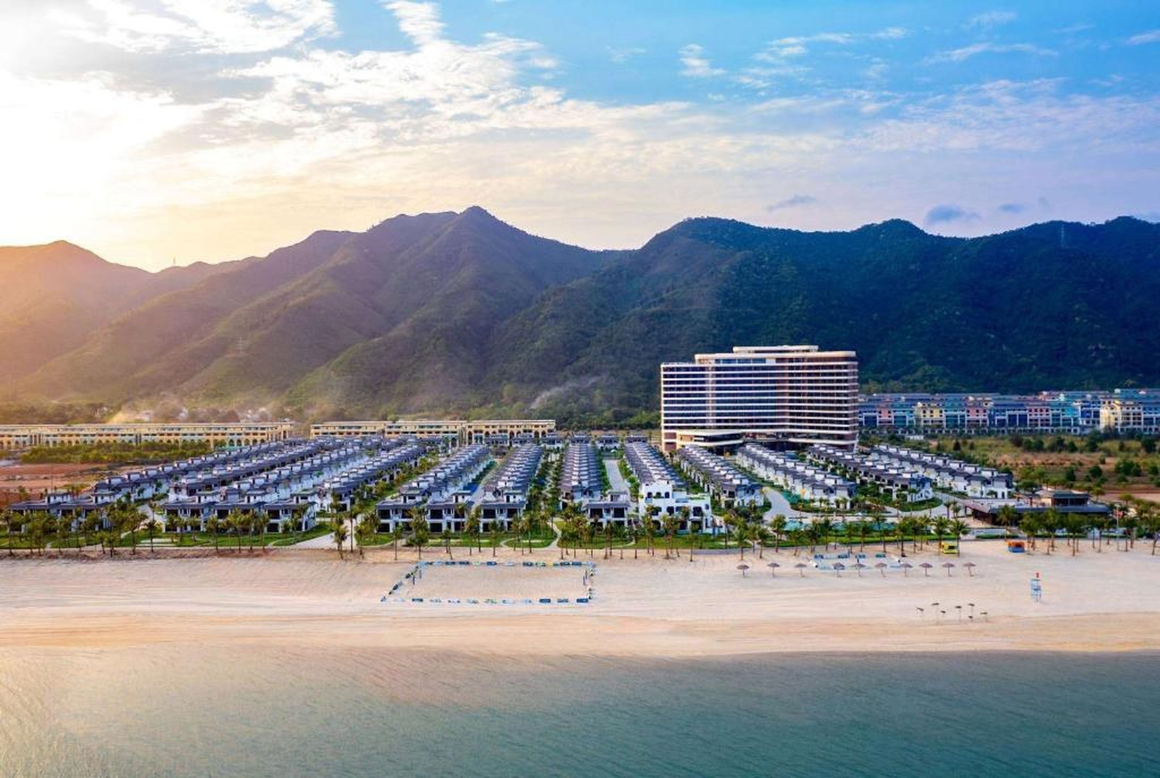 Wyndham Garden Sonasea Van Don - Hình 4