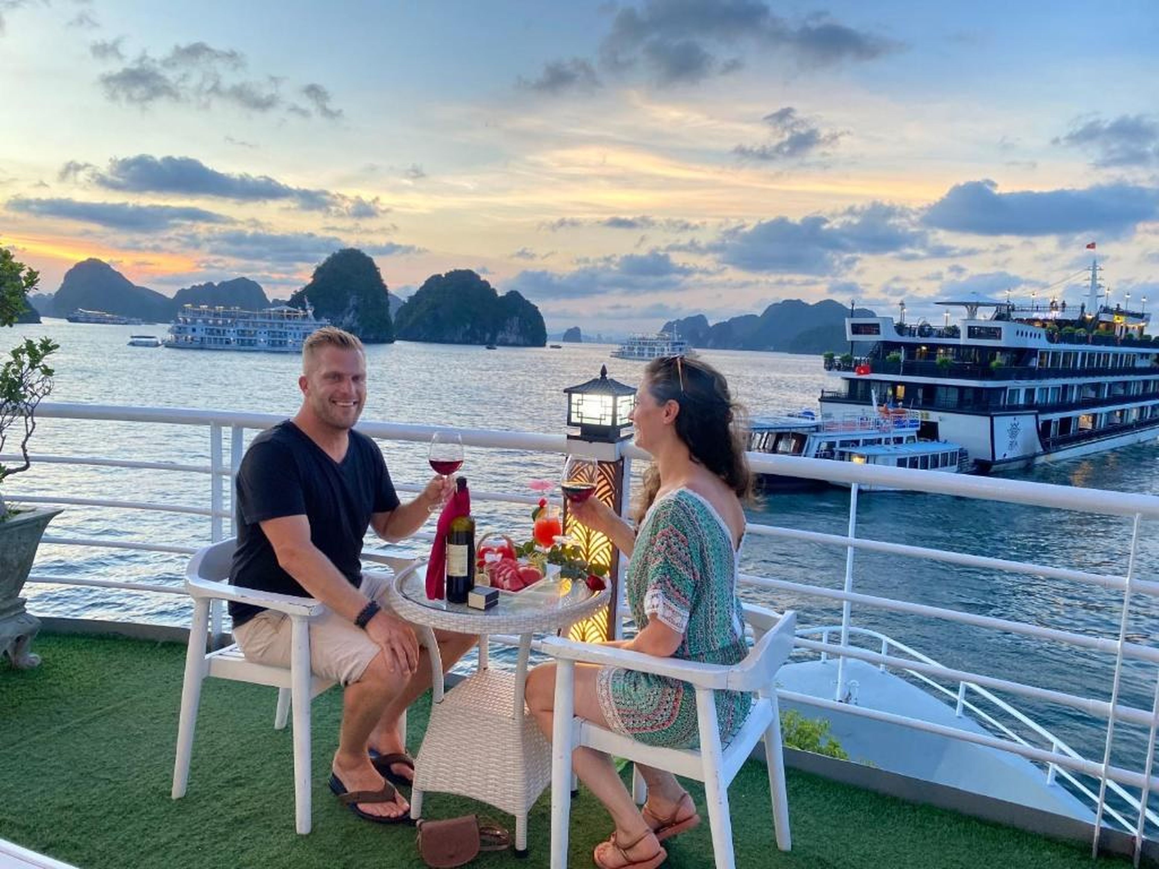 Halong Sapphire Cruises - Hình 41