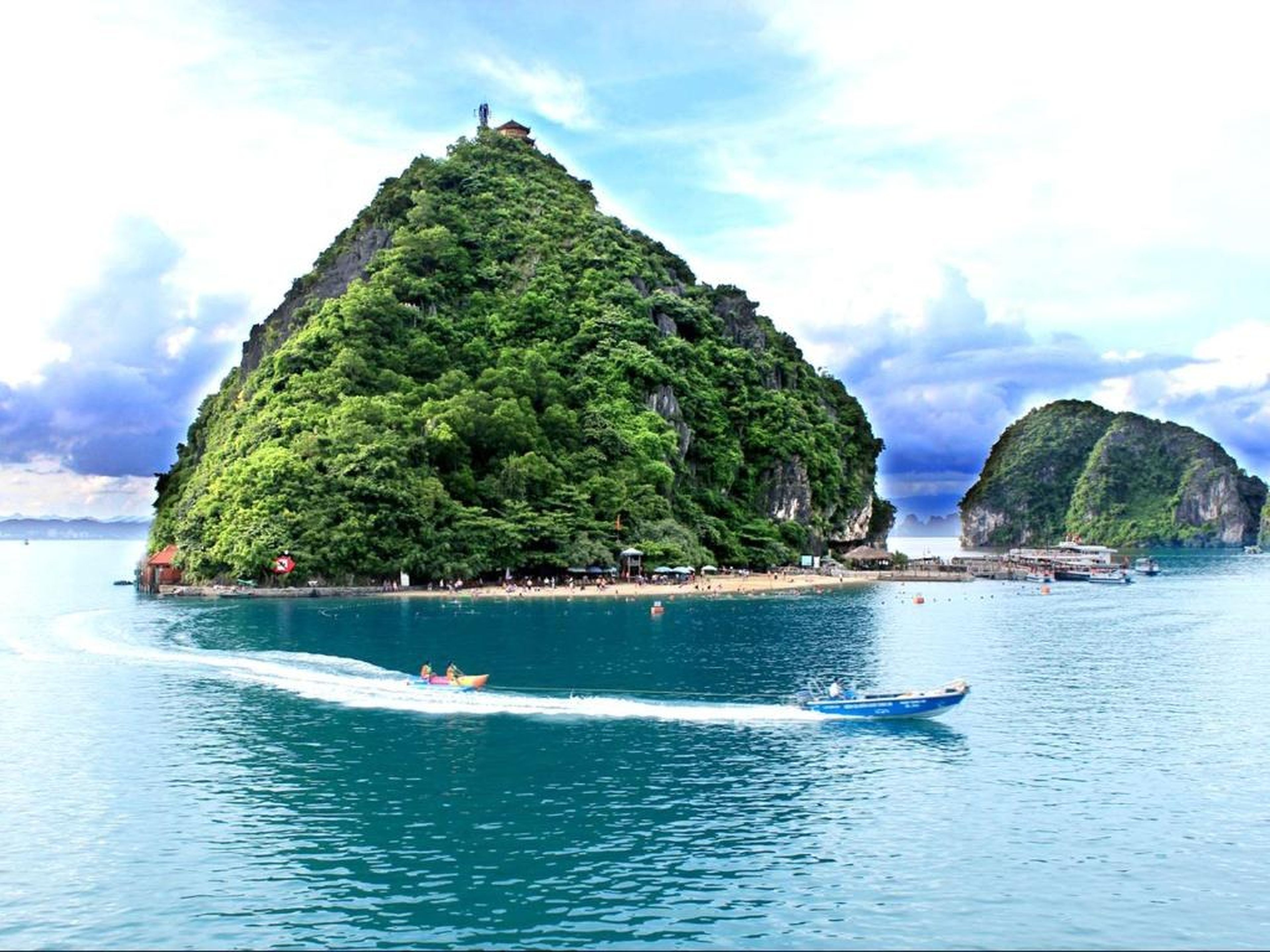 Alex Ha Long Hotel - Hình 34