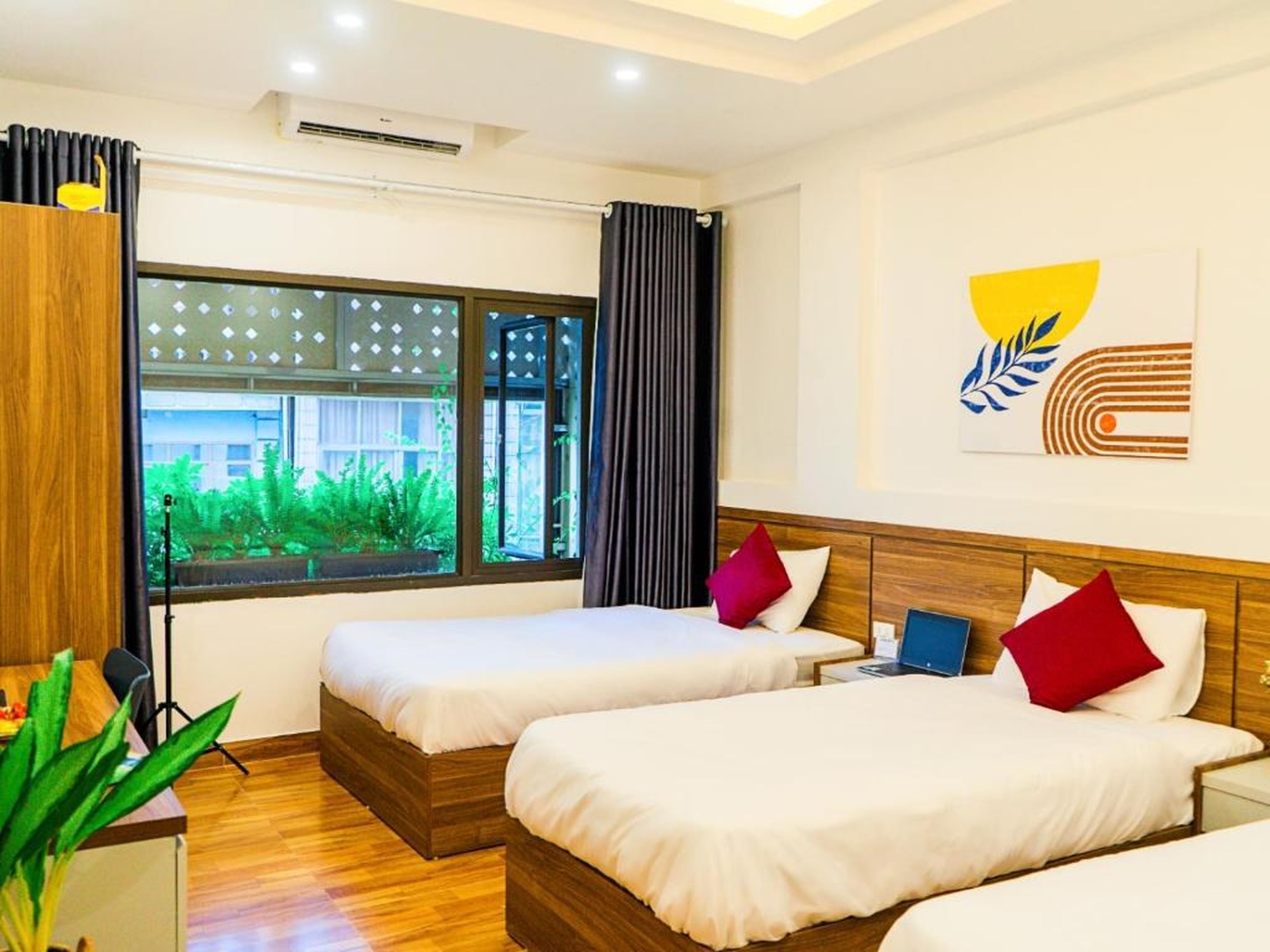 Bai Chay Panda Hotel - Hình 7