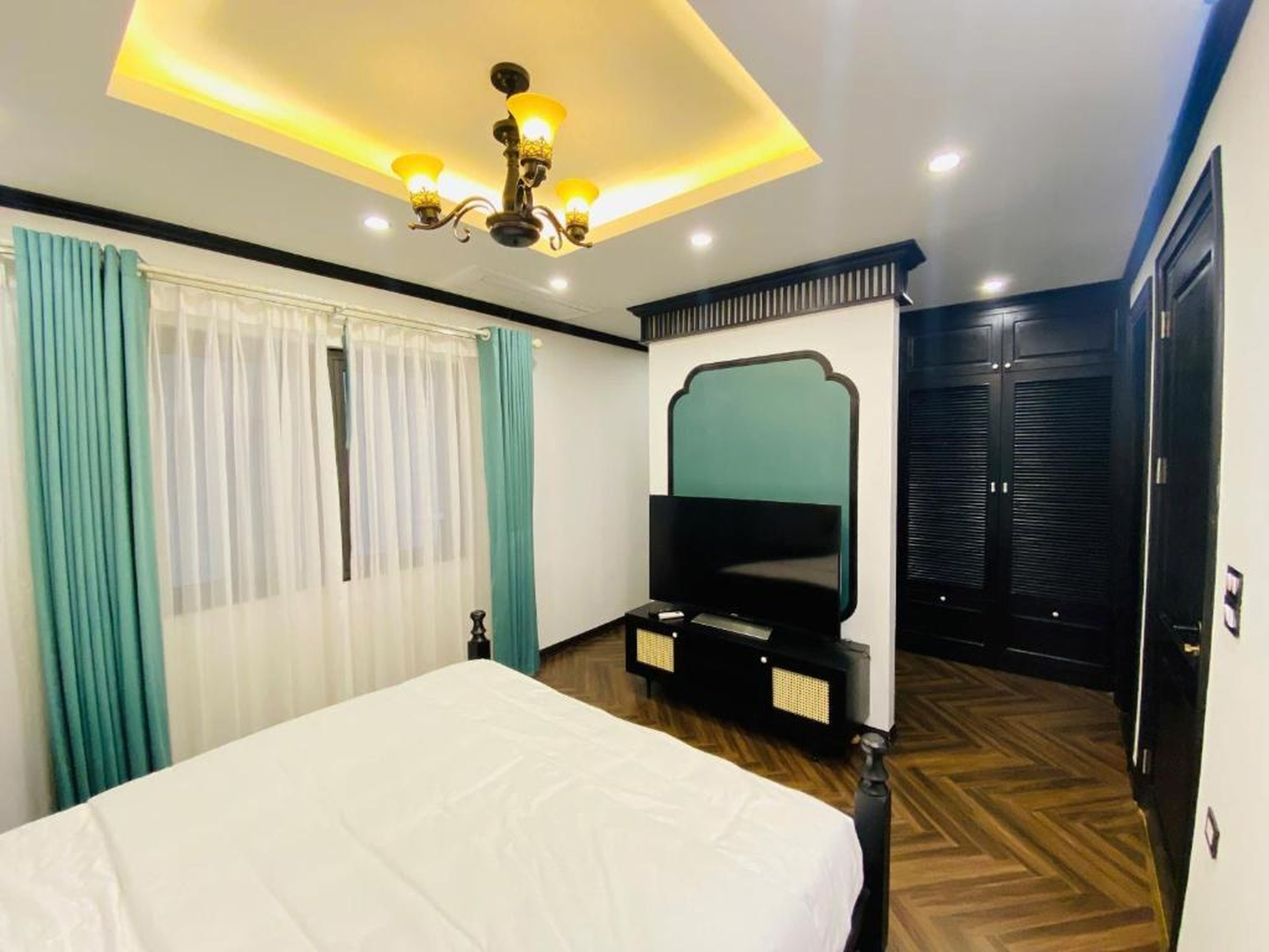 The Bamboo Palace Hotel & Residences - Hình 3