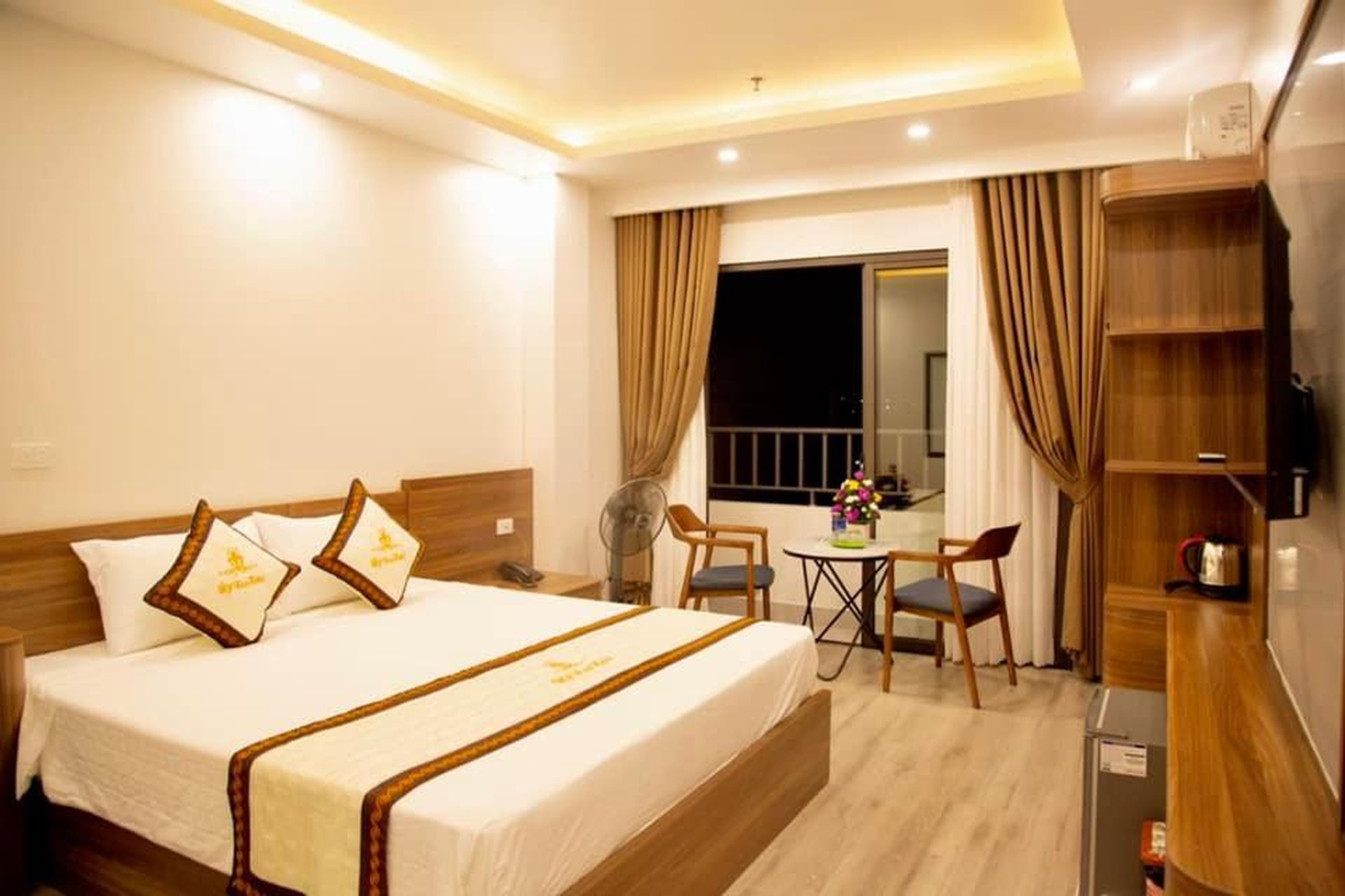 khách sạn Sky New Uông Bí, tỉnh Quảng Ninh - Hình 16