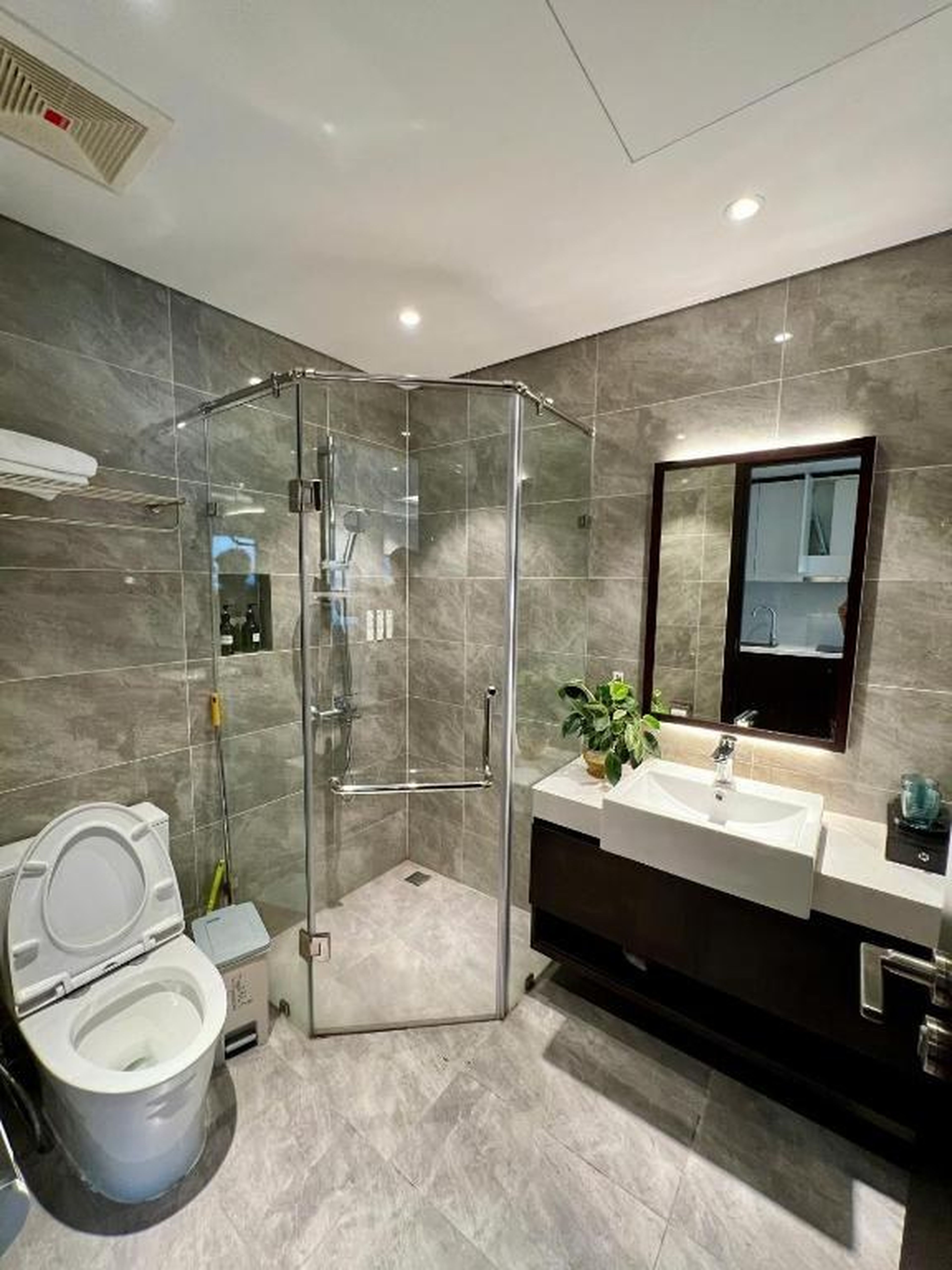 OM Sapphire Homestay - Hạ Long - Hình 39