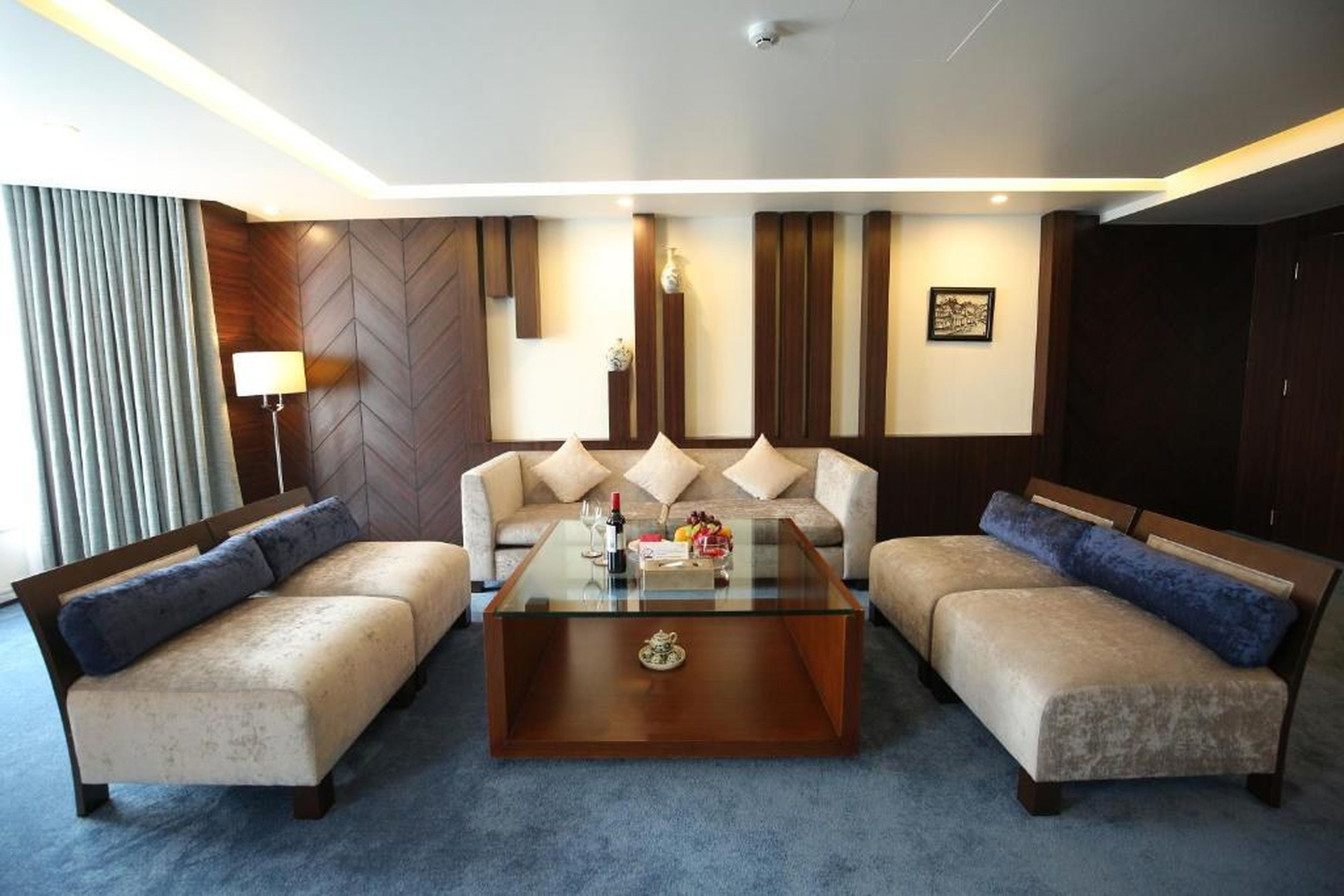 Central Luxury Hạ Long Hotel - Hình 29