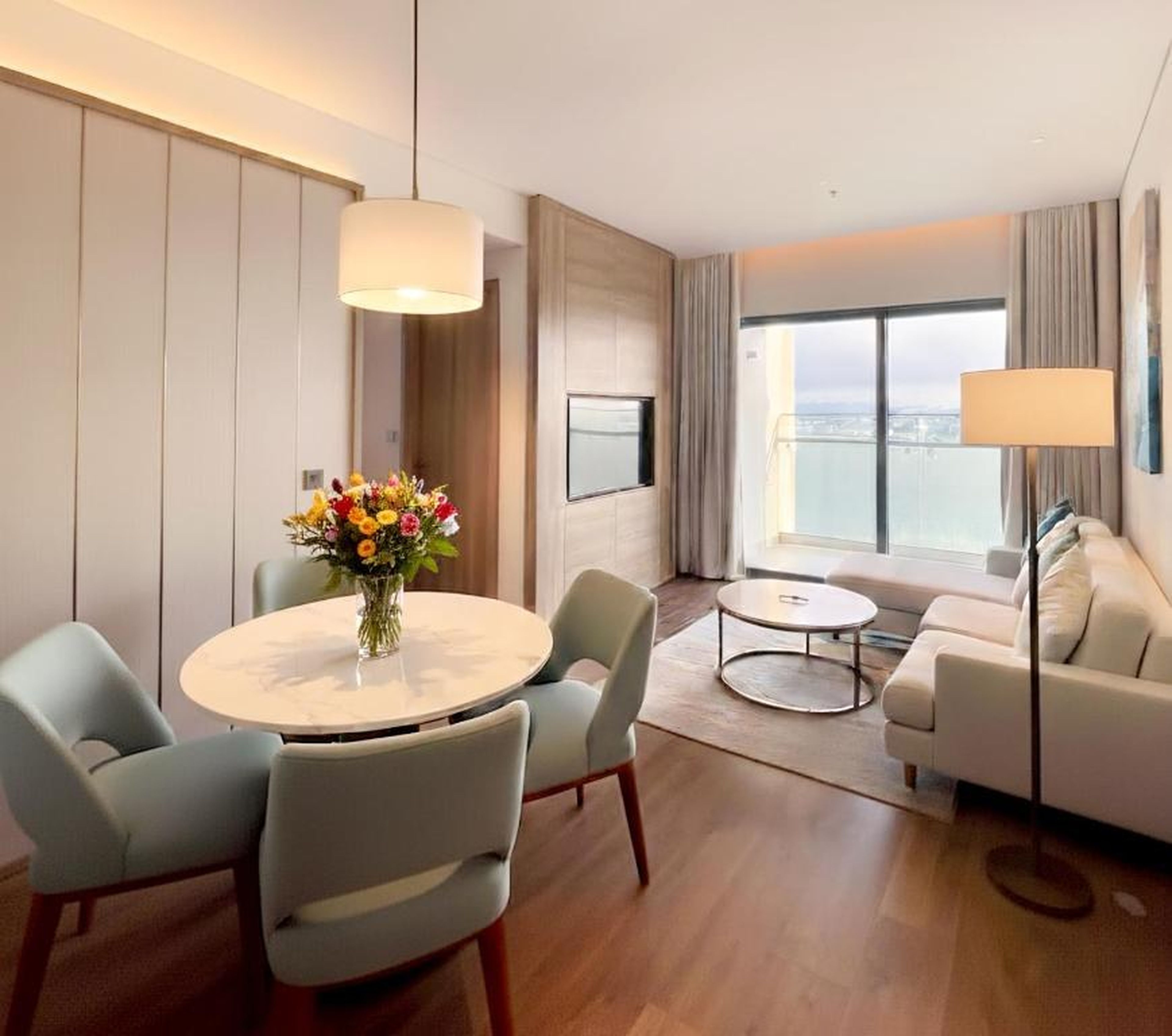 HB Serviced Apartment - Alacarte Hạ Long - Hình 4