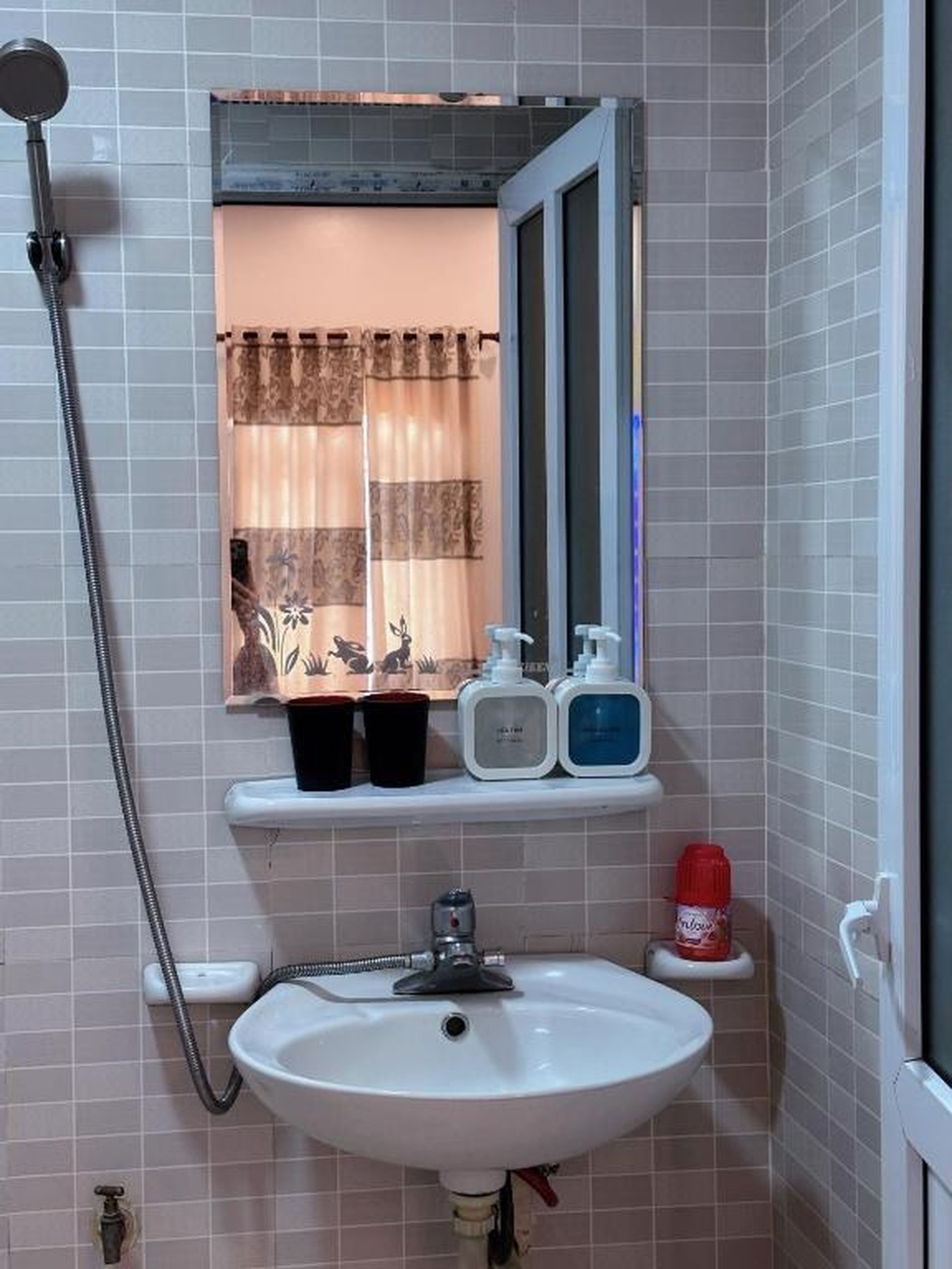 Khách sạn Vân Nhi - Mặt biển Cô Tô - Hình 8
