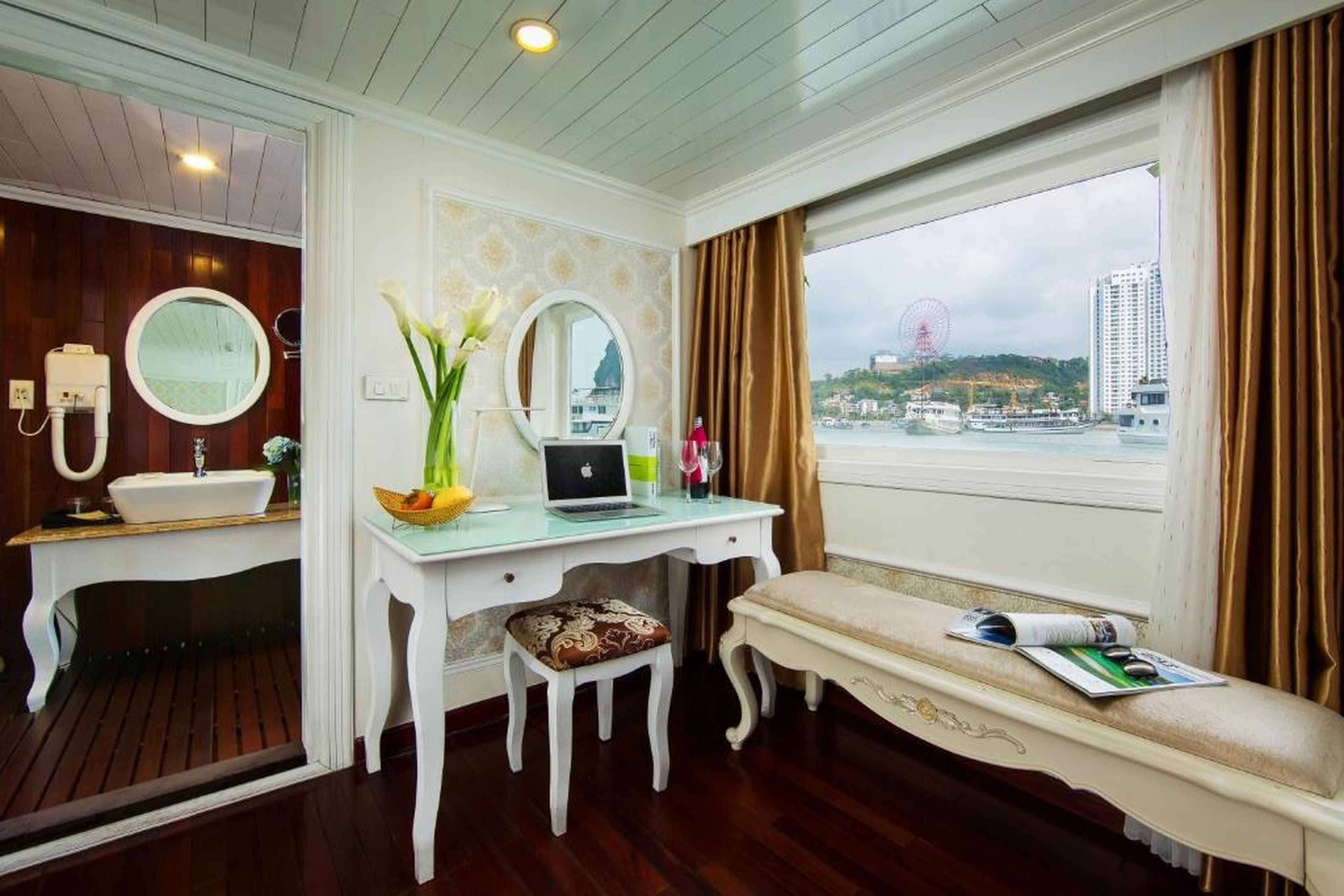 Signature Royal Halong Cruise - Hình 17