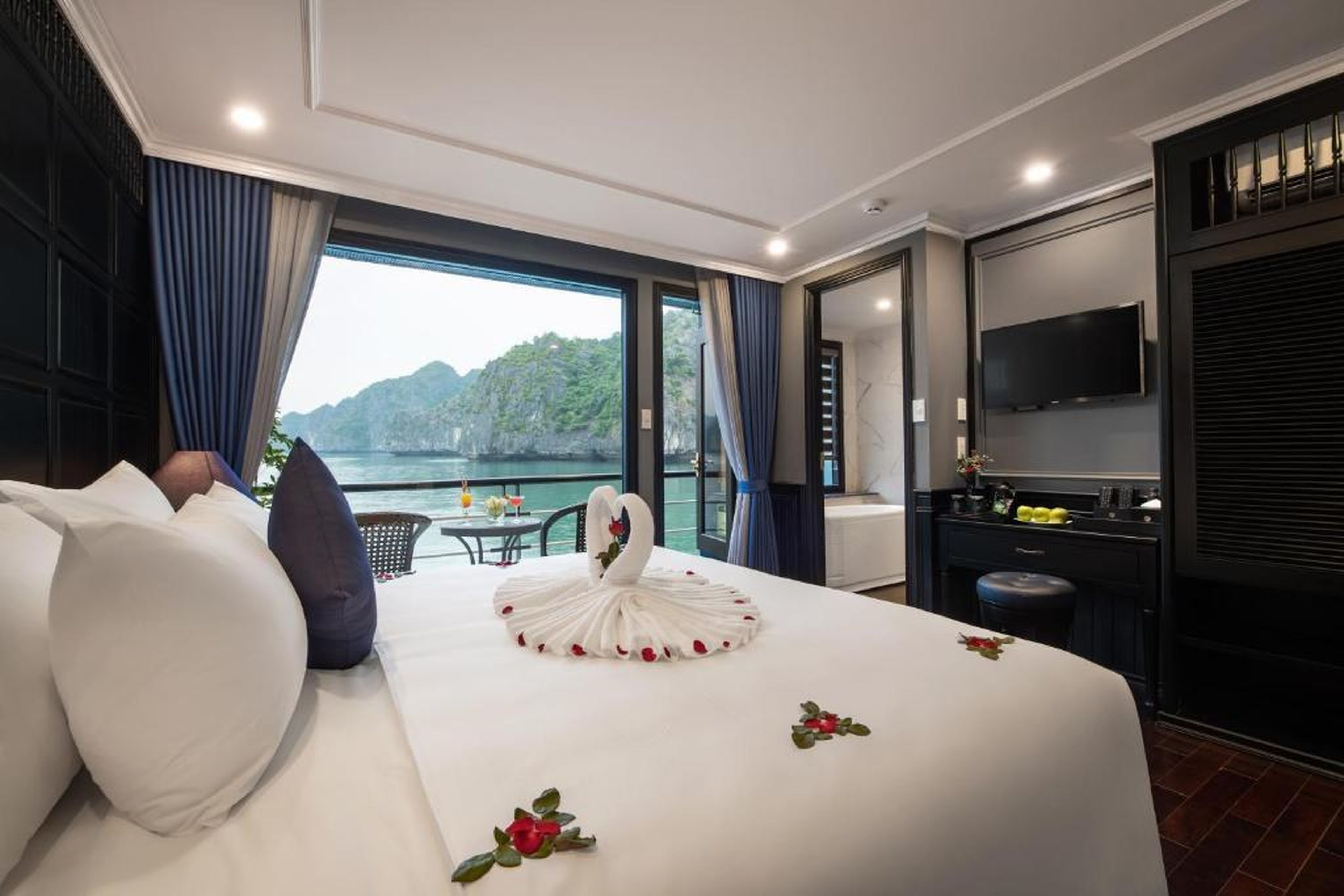 Rosy Cruises - Hình 11
