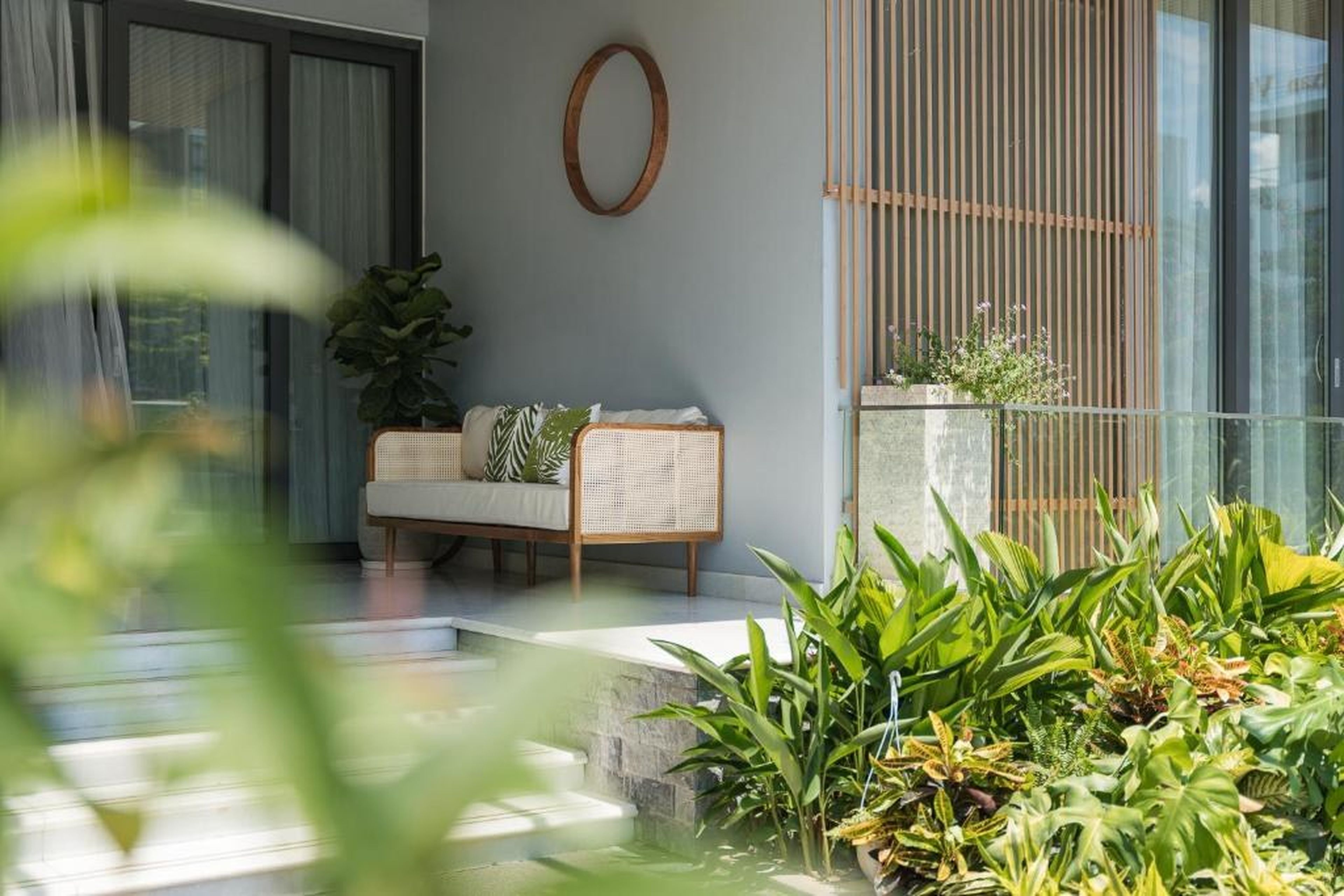 Tahagi Villa Tuan Chau Ha Long by HOFs - Hình 5