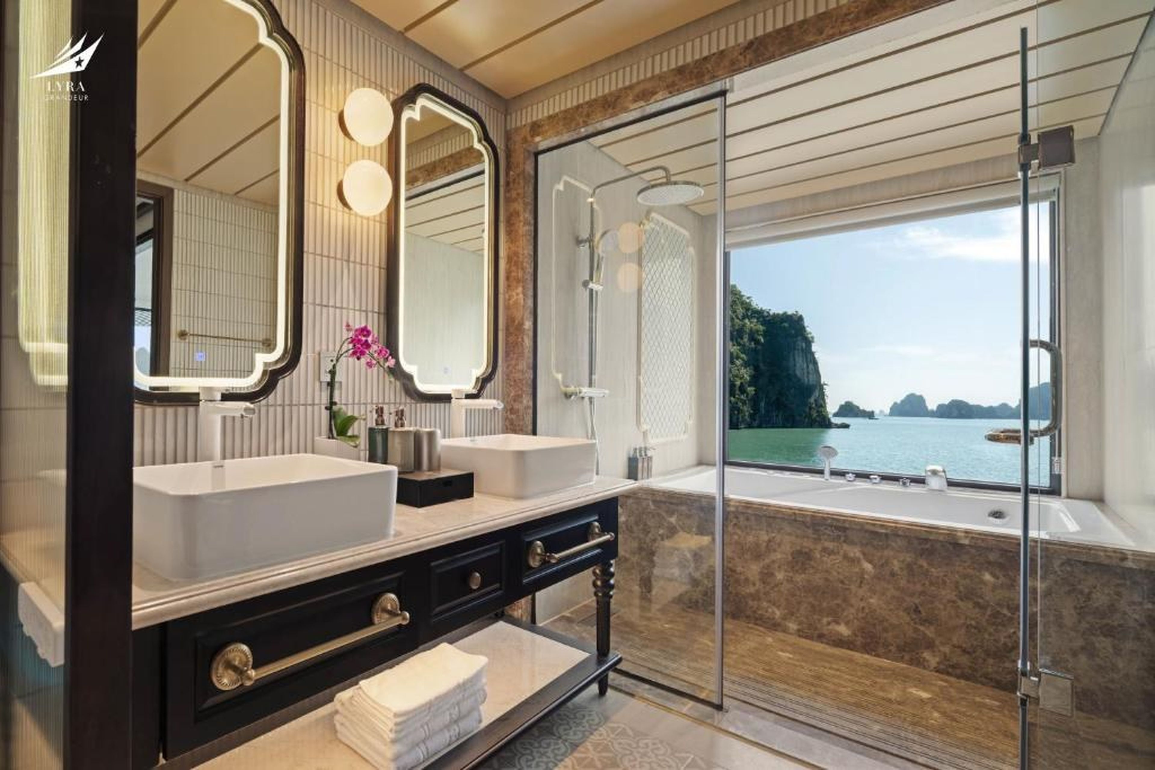 Halong Lyra Grandeur Cruise - Hình 42