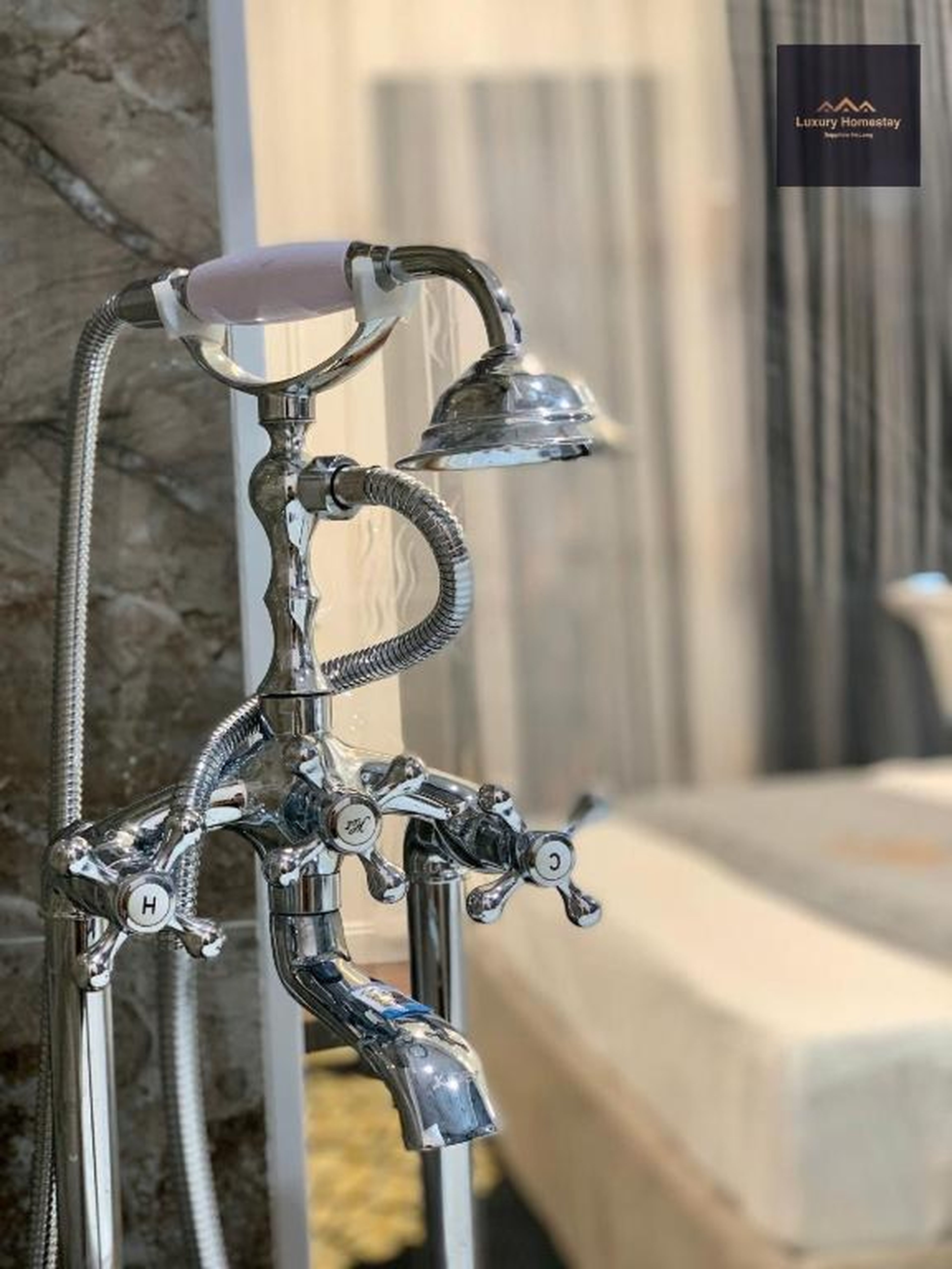Luxury Homestay Vinhomes Dragonbay Hạ Long - Hình 31