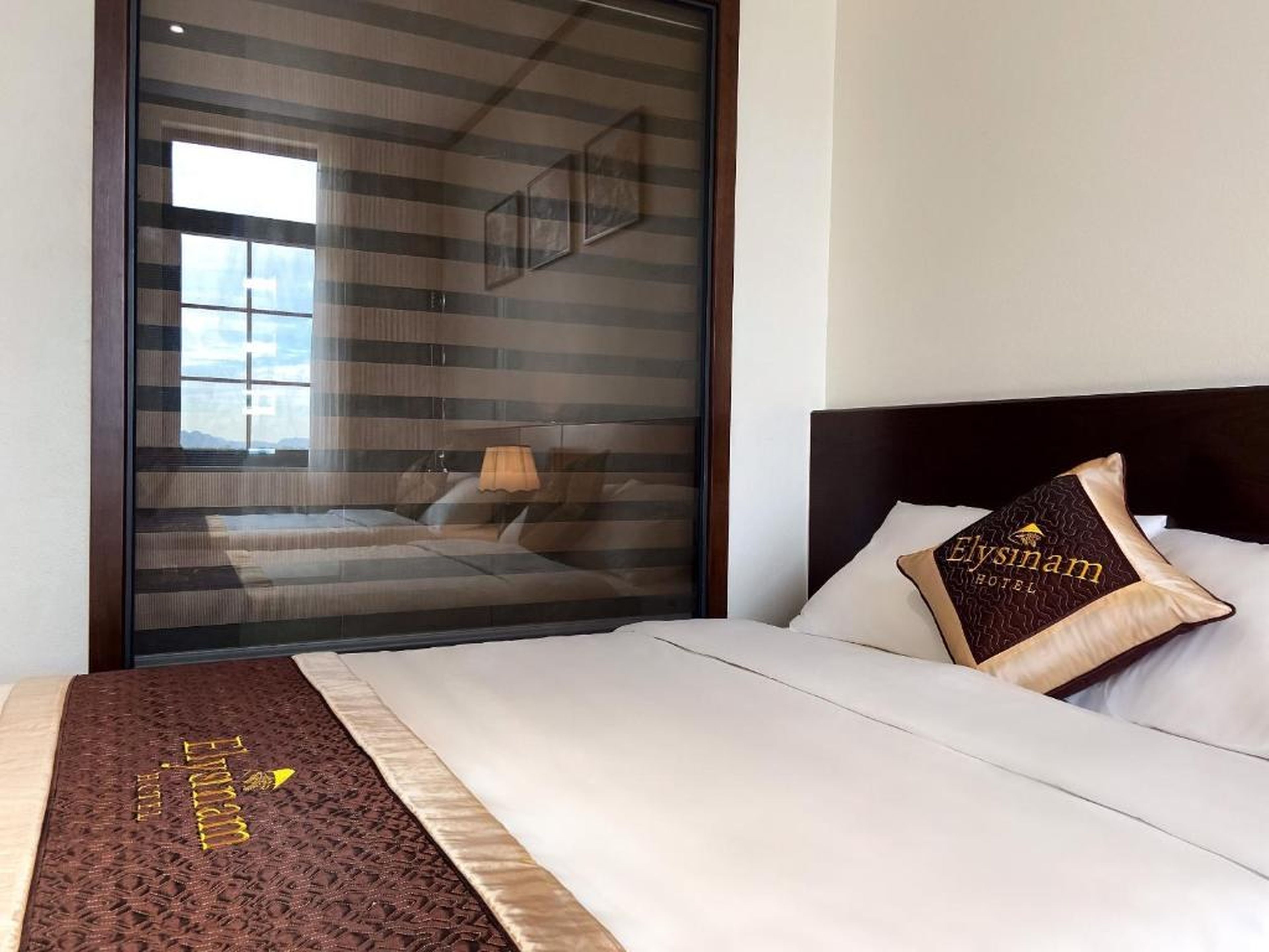 Elysinam Boutique Hotel Ha Long - Hình 22