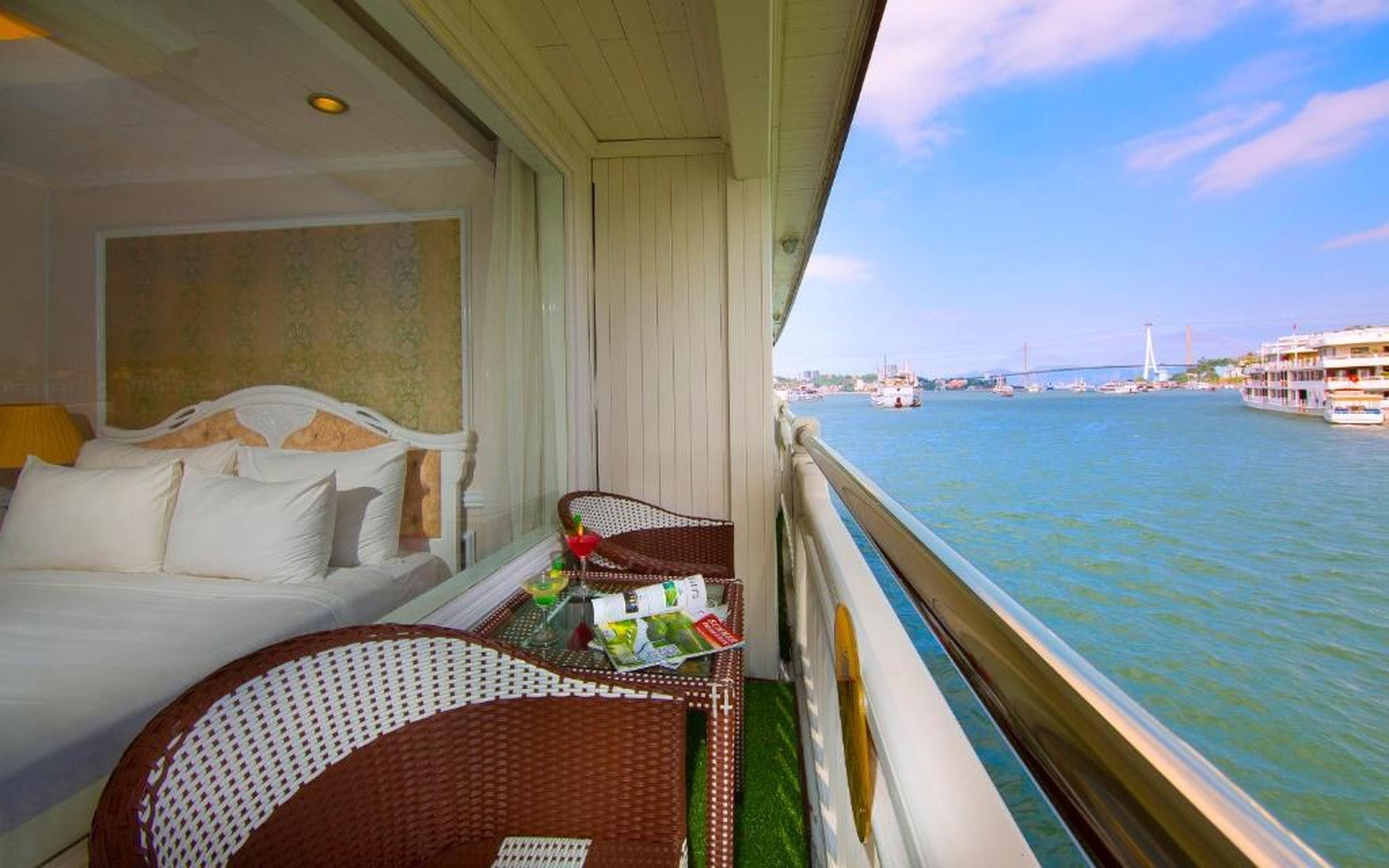 Halong & Bai Tu Long Cruises - Hình 32
