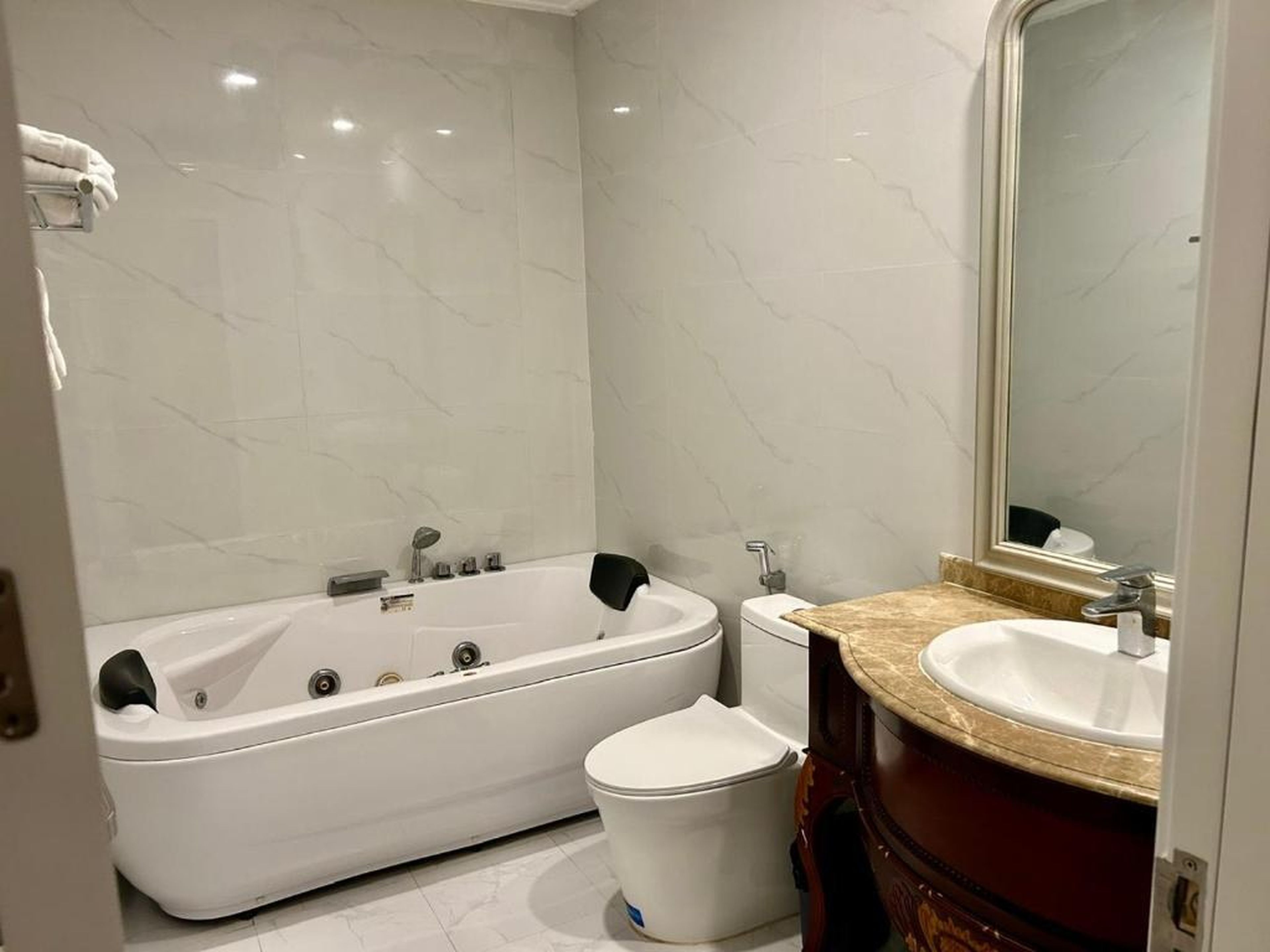 Khách sạn Sa Chi - Móng Cái - Hình 41