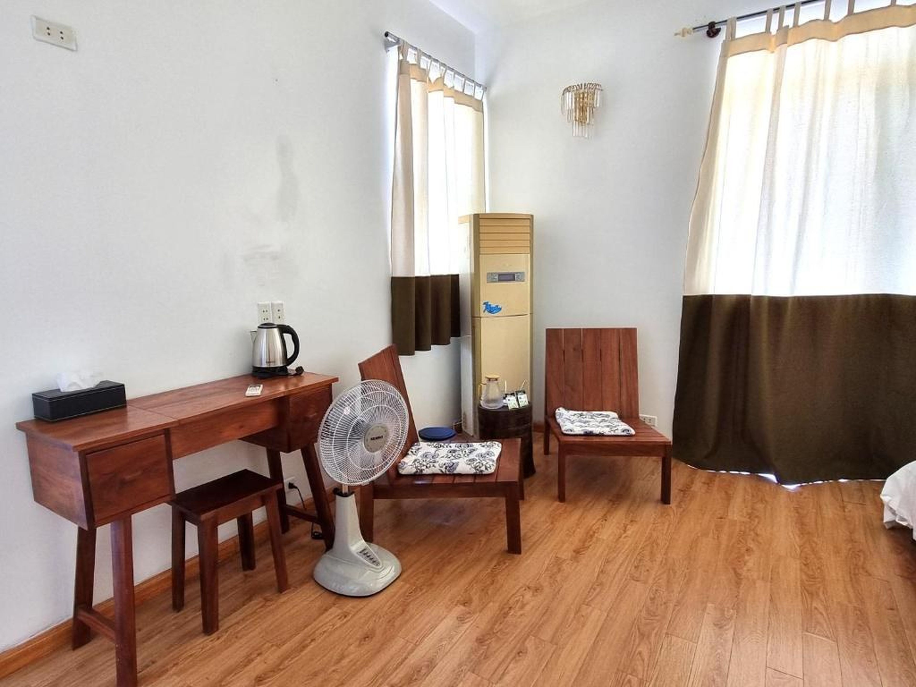 Top Hill Halong Homestay - Hình 11