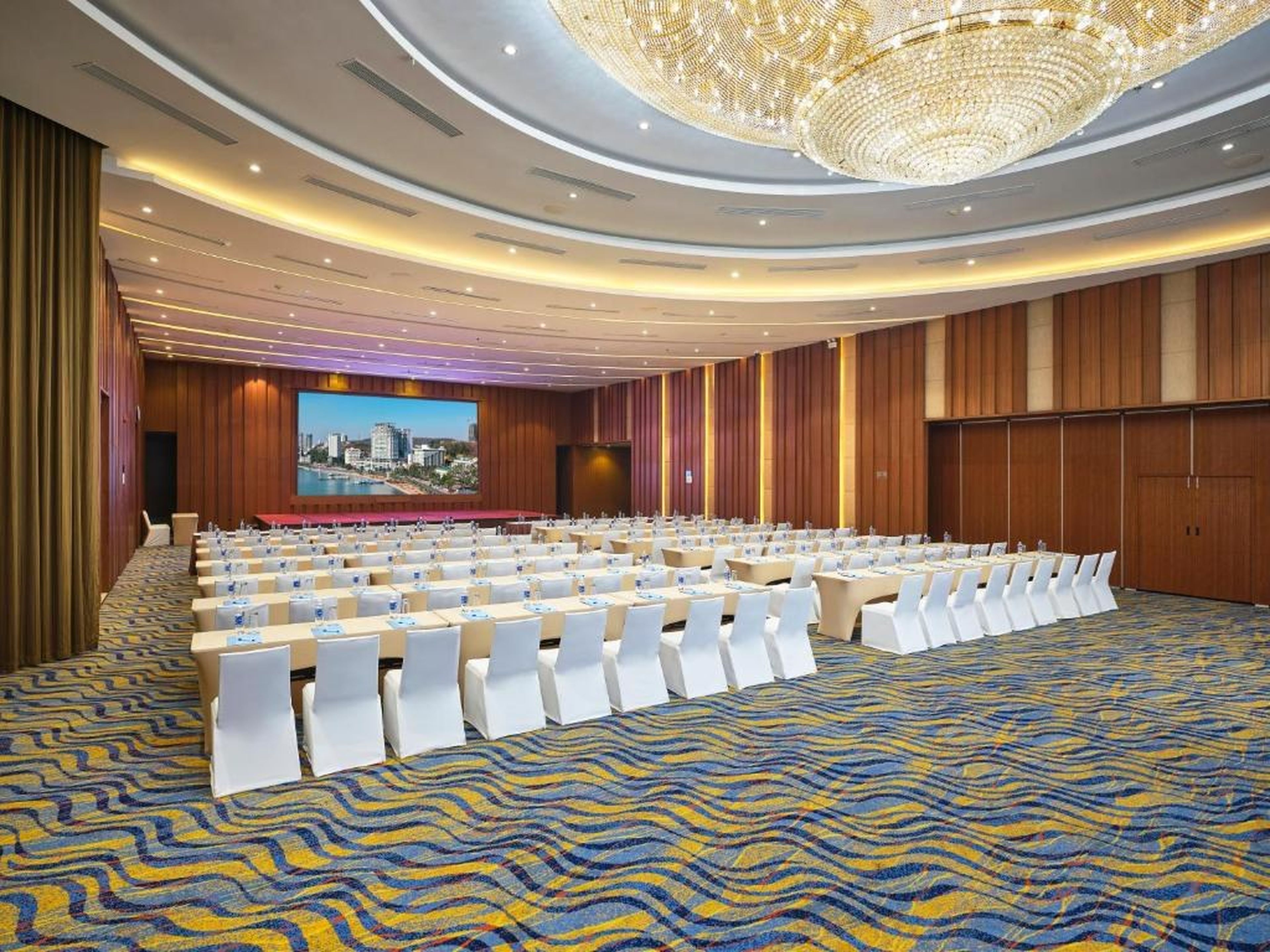 Wyndham Legend Halong - Hình 50