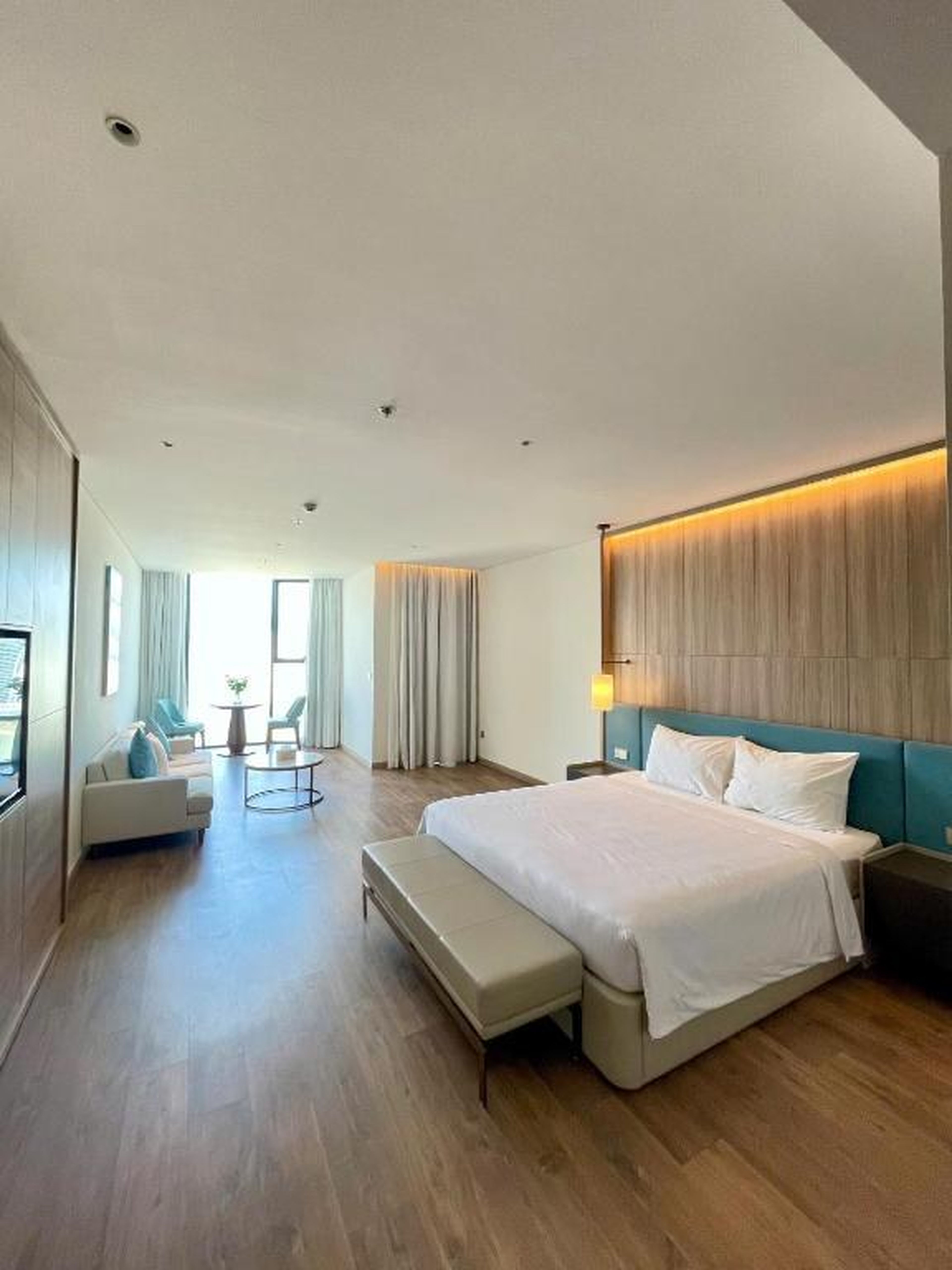 A La Carte Ha Long Bay Seaside Apartments - Hình 42