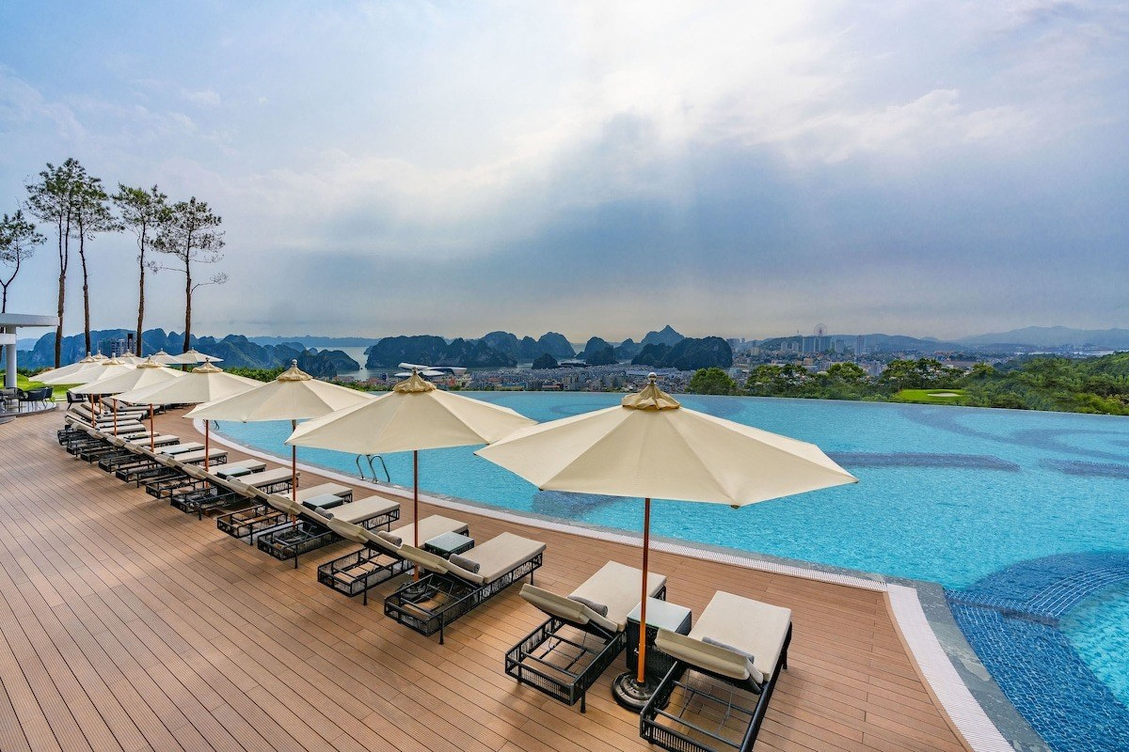 Top 3 combo khu nghỉ dưỡng Hạ Long cao cấp, giá cực rẻ chỉ từ 499.000 VND/Khách - Hình 8