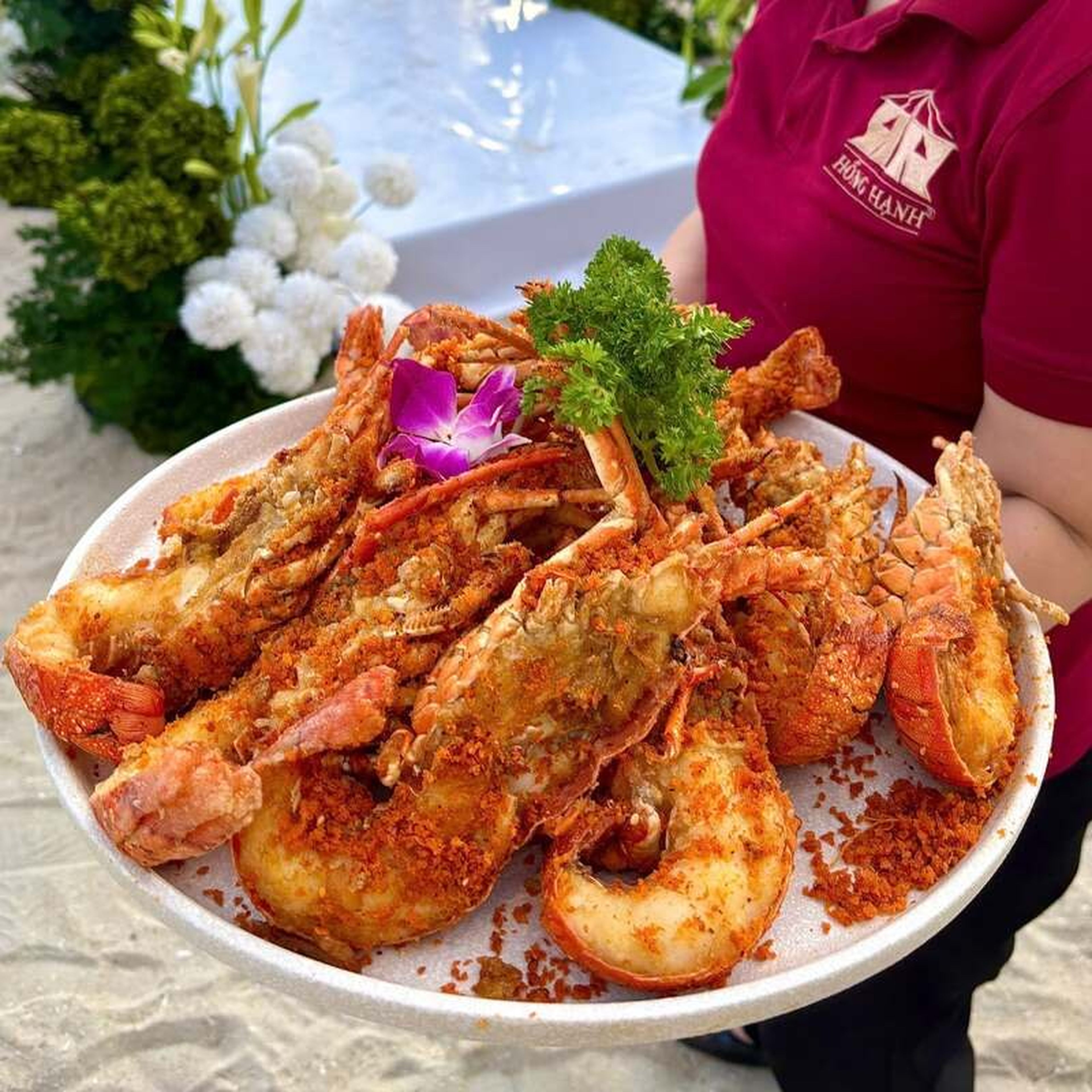 Top 8 buffet hải sản Hạ Long chất lượng cao với hương vị hấp dẫn - Hình 3