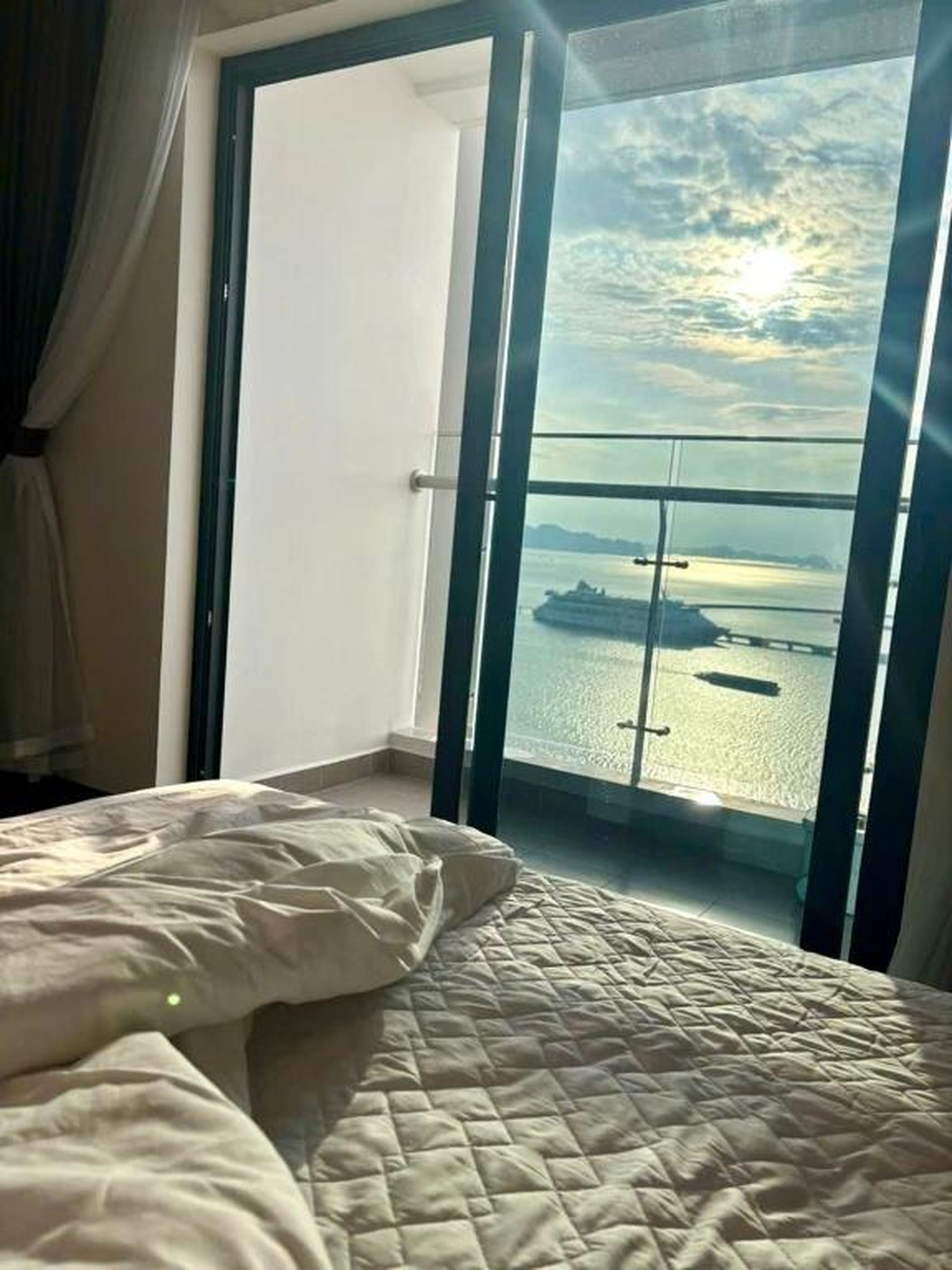 The Sapphire Ha Long Homestay - Hình 40
