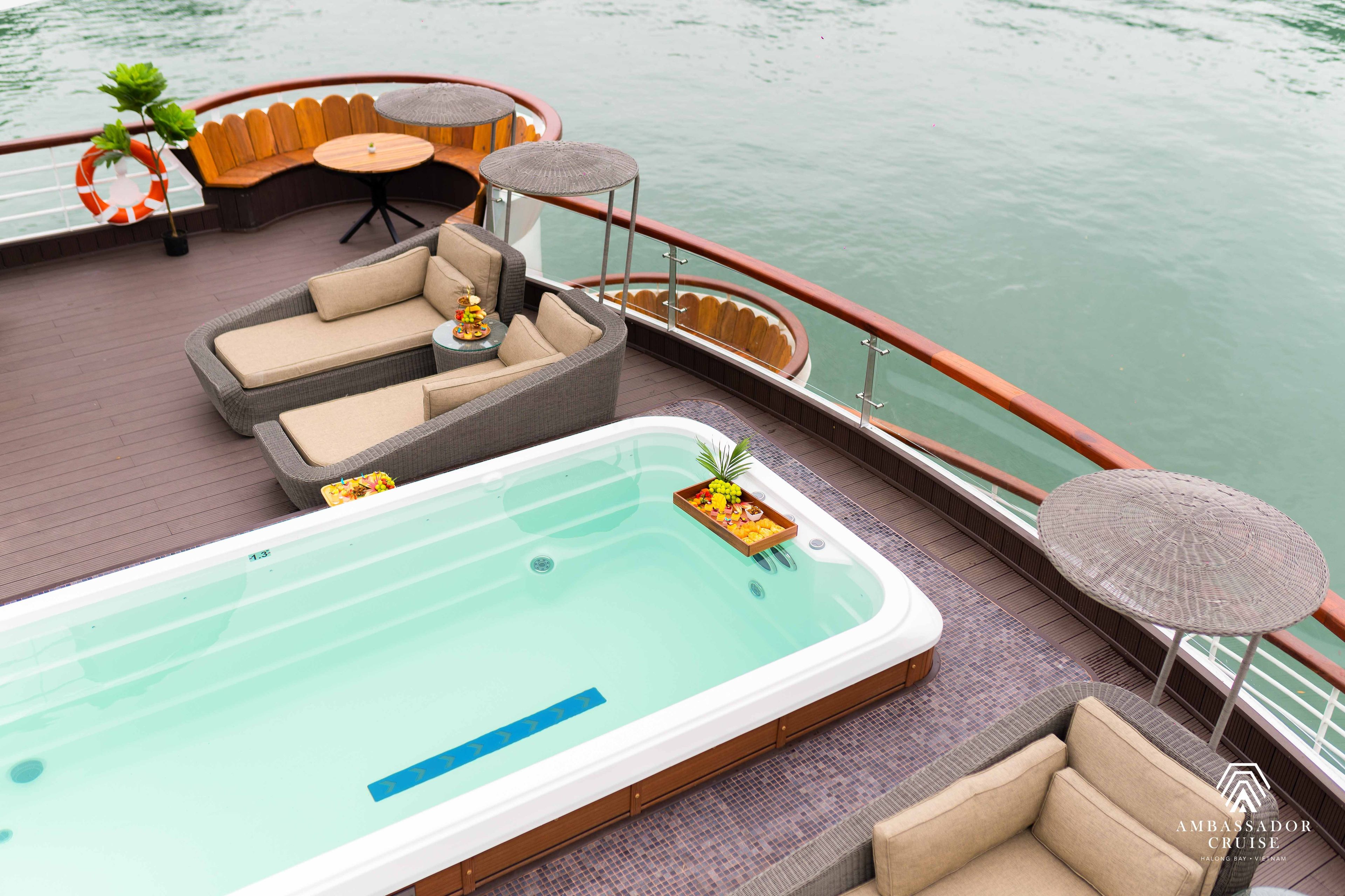 Khuyến mãi hấp dẫn trên du thuyền cao cấp Ambassador Day Cruise Hạ Long - Hình 12
