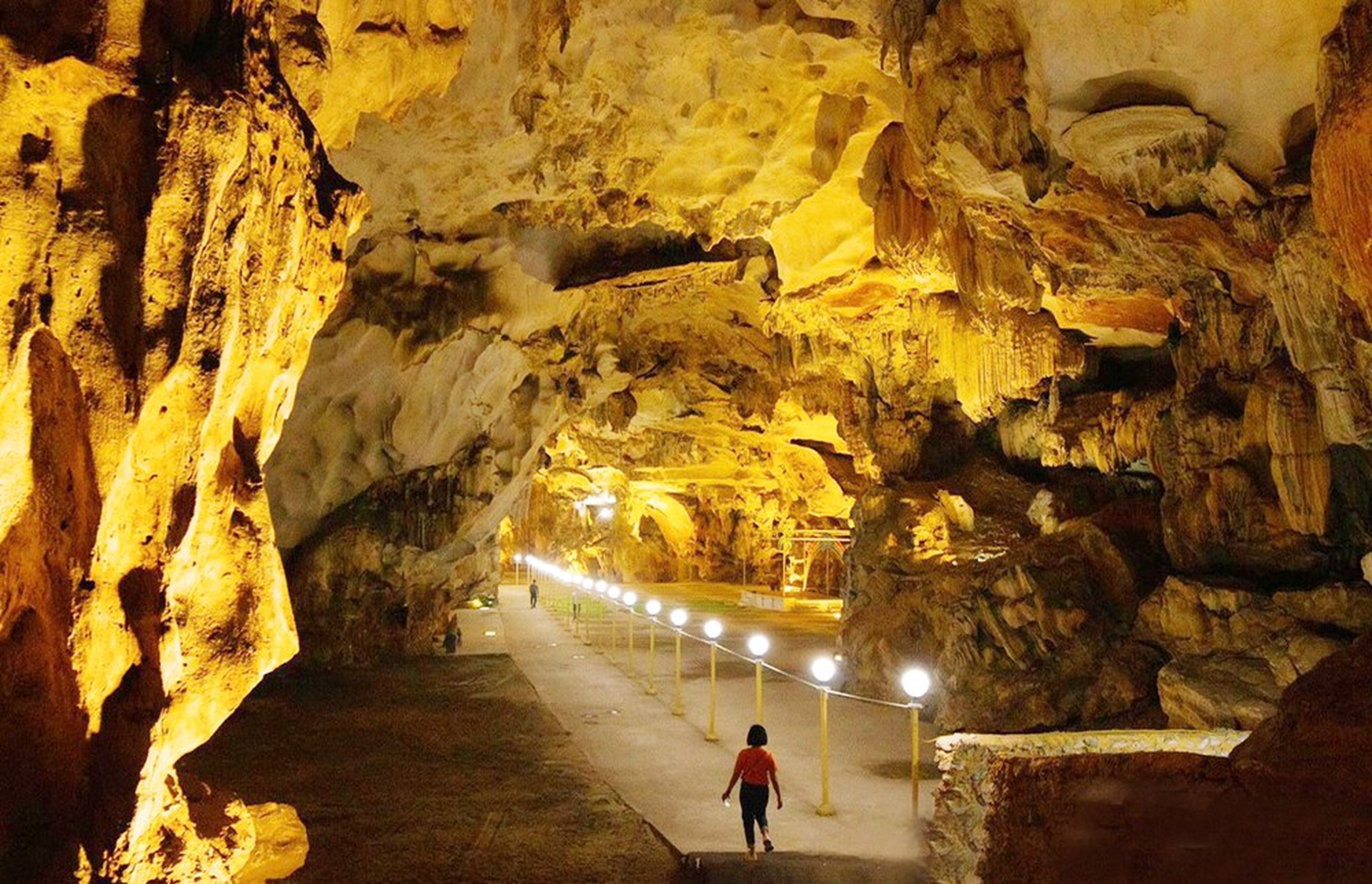 Vũng Đục Cave – Marvel at Nature’s Masterpiece - Hình 6