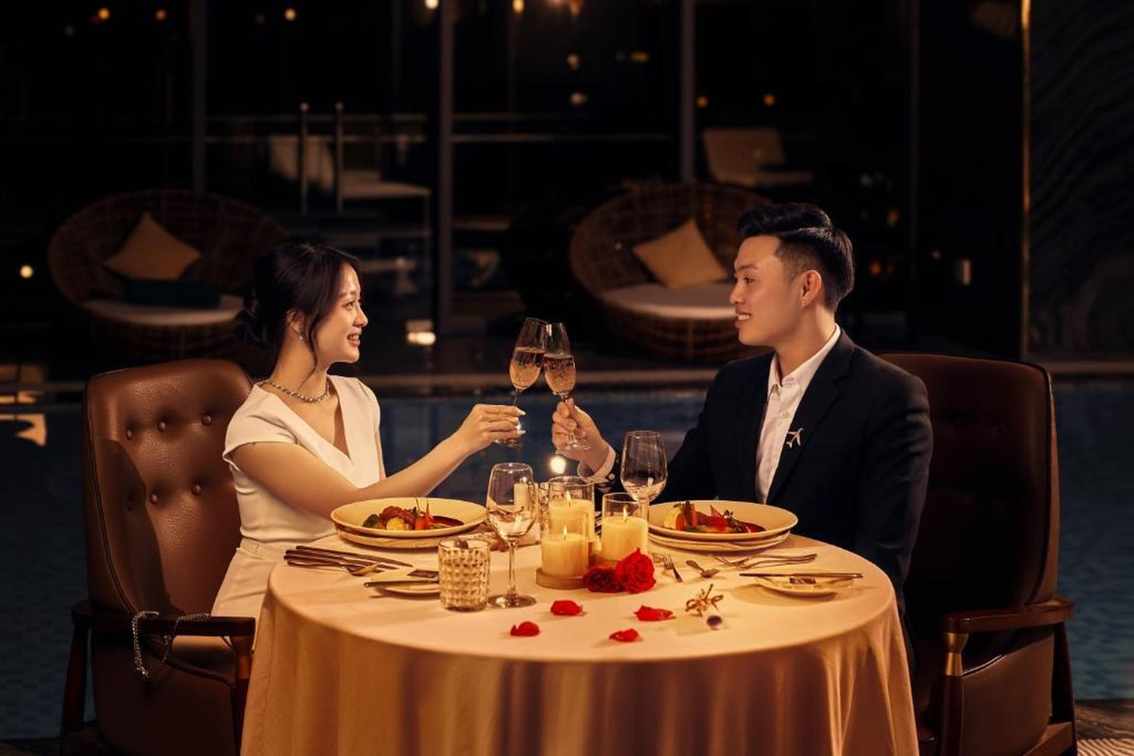 DeLaSea Ha Long Hotel - Modern Bayview Escape - Hình 27