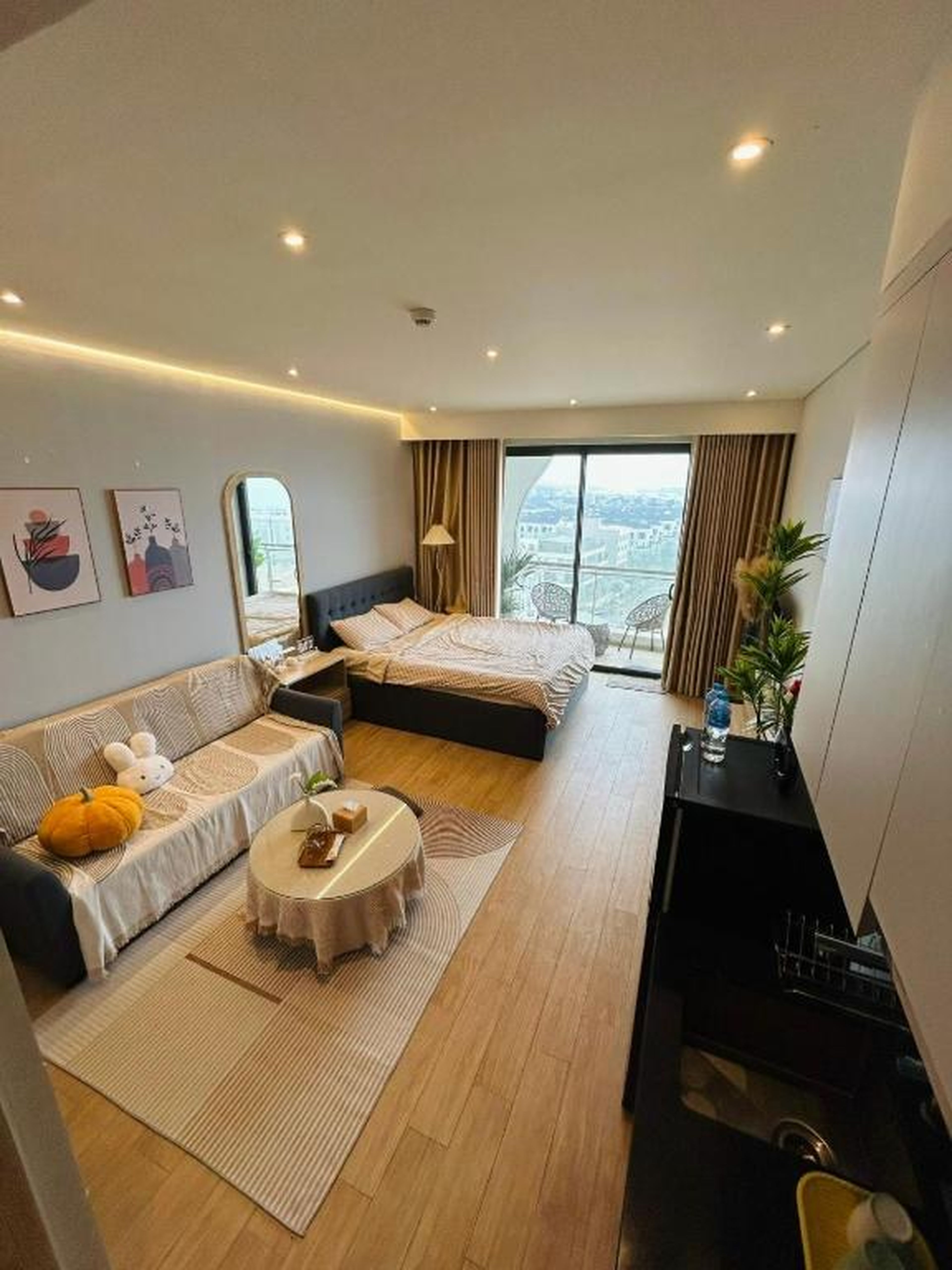 MiVi Seaview Homestay Citadines Marina Hung Thang Ha Long - Hình 5