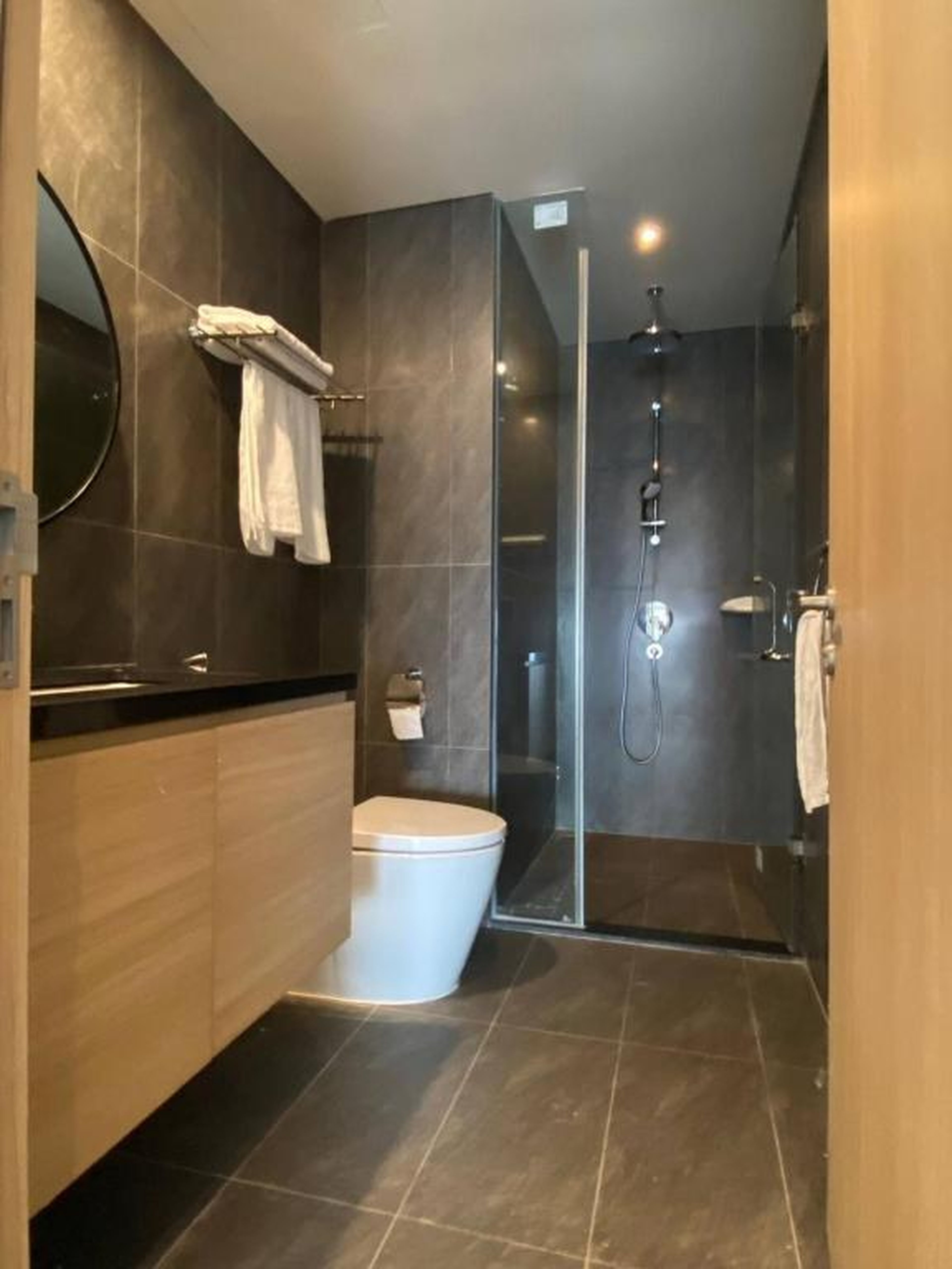 The Sea View Sandy- Duplex Homestay- Citadines Marina Ha Long - Hình 22