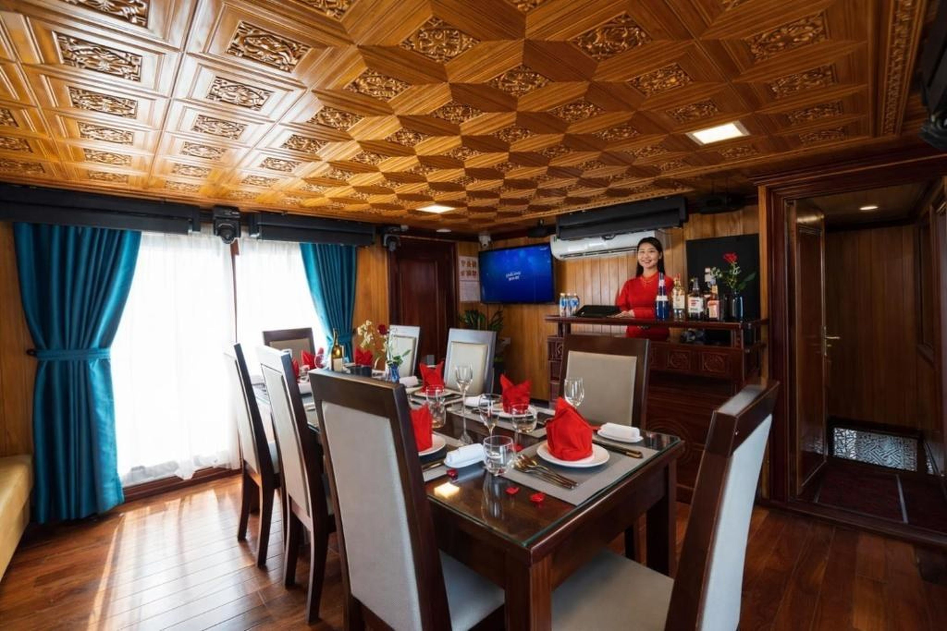 Private Sail Ha Long - Bai Tu Long - Hình 18