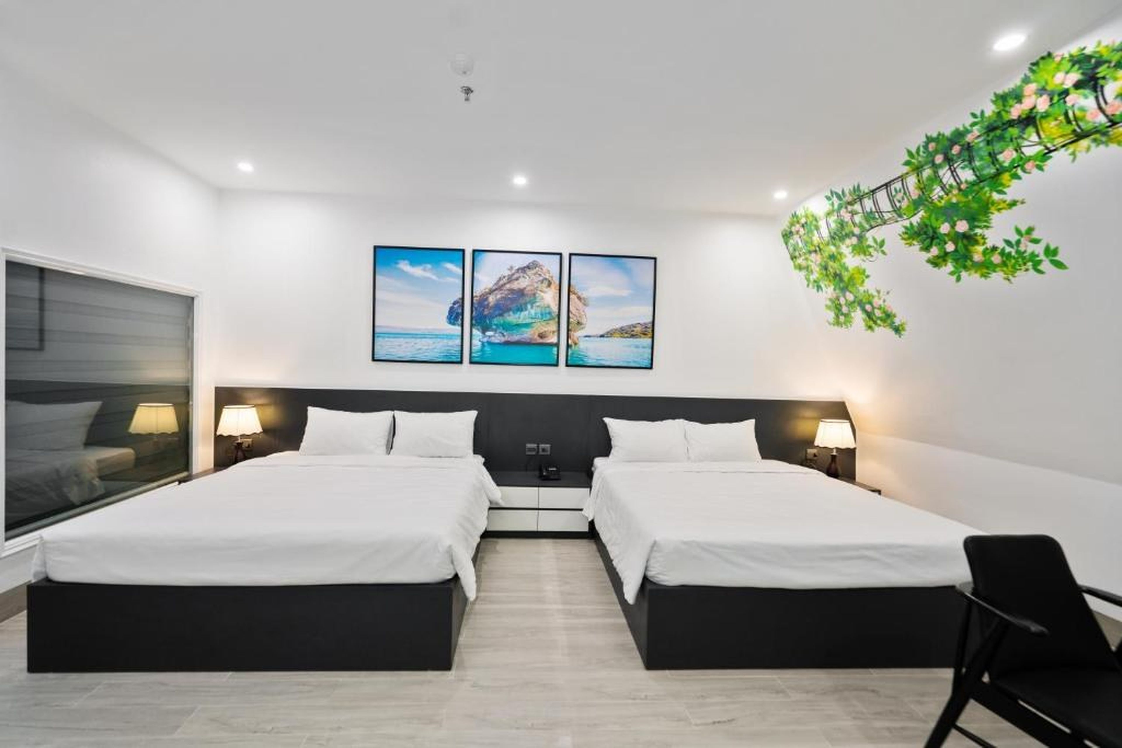 The Enchanted Ha Long Hotel - Bai Chay Beach - Hình 25