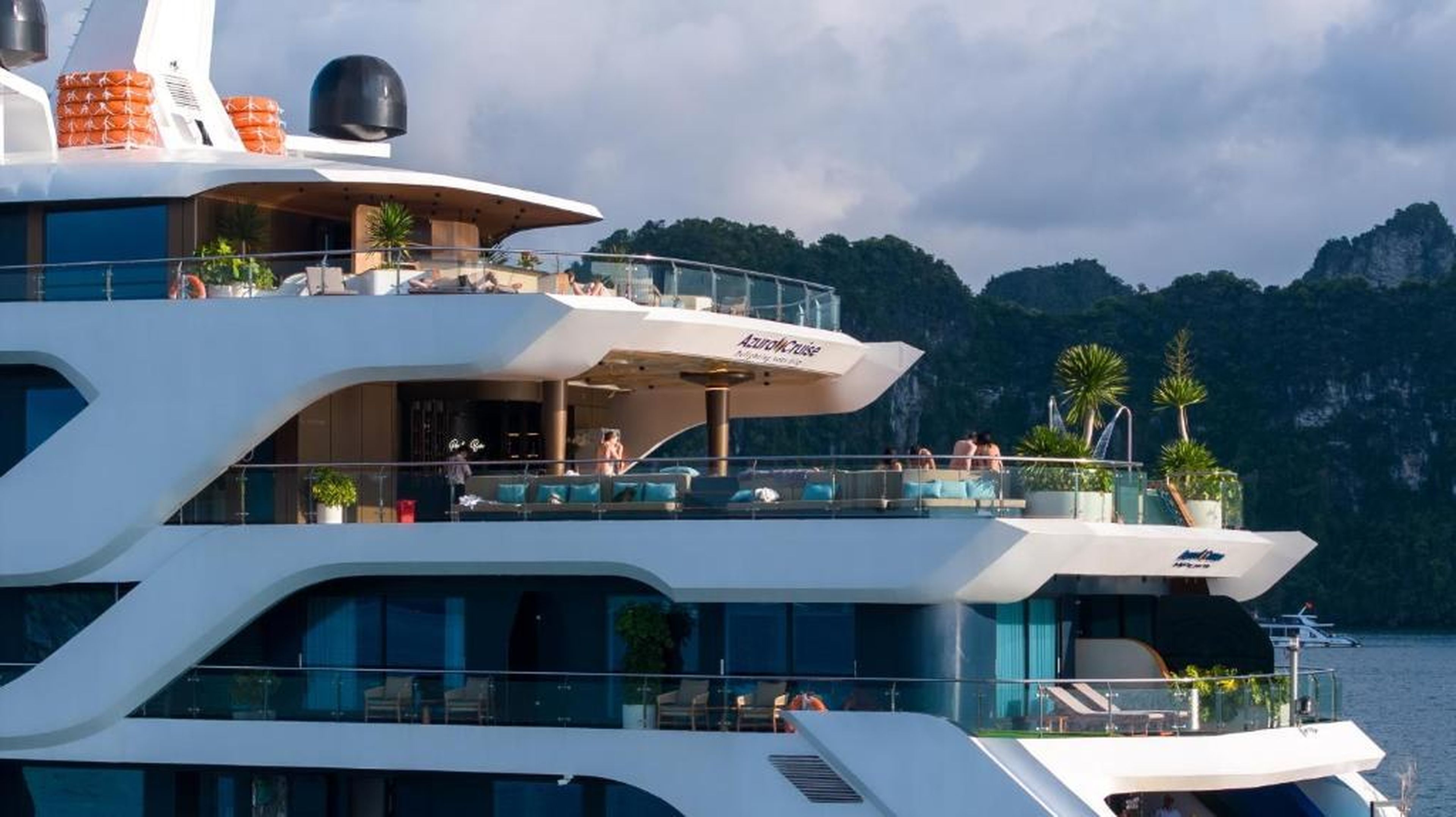 Azura Cruise - Hình 34