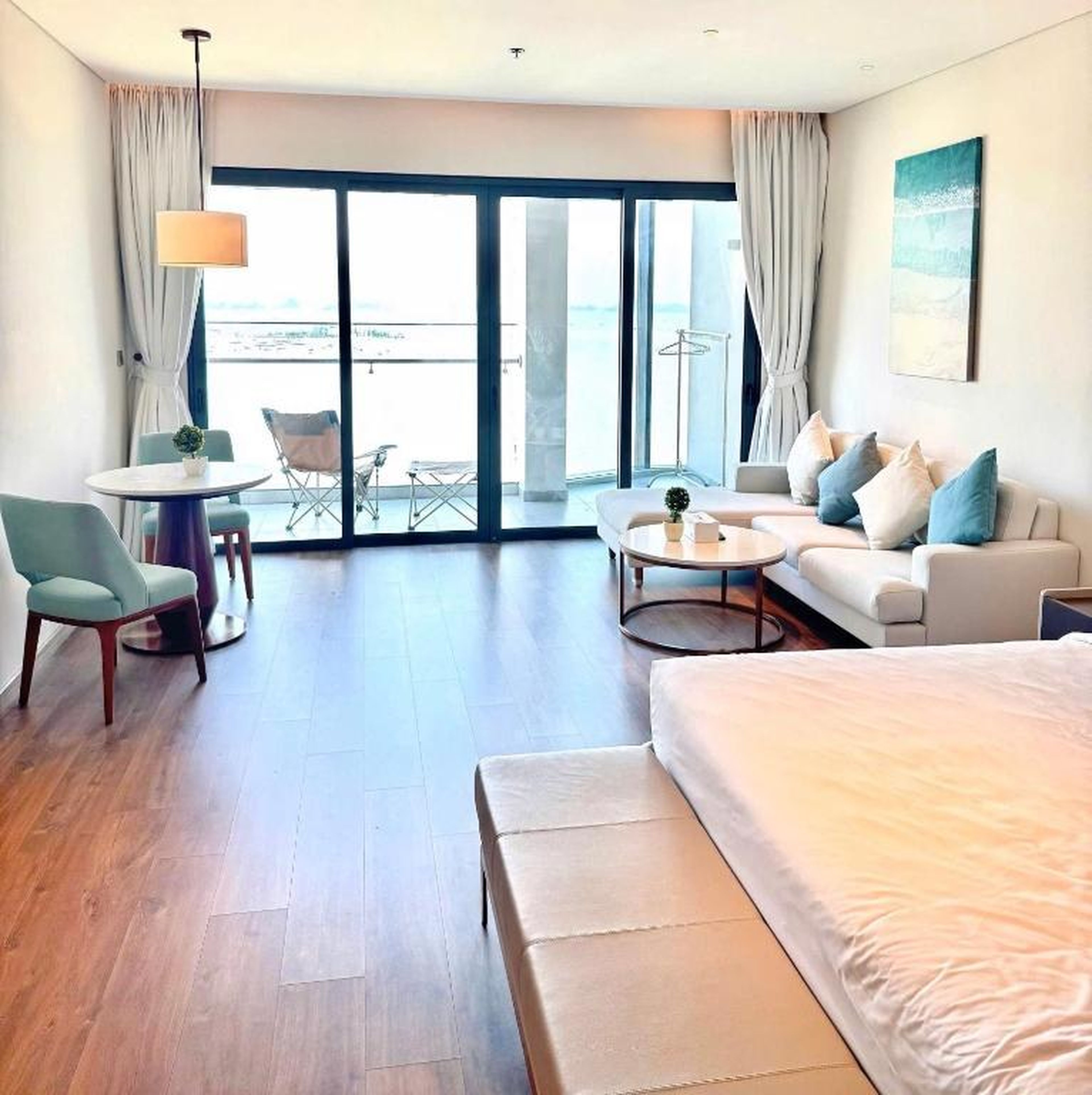 Alacarte condo - right on beach - high floor - Hình 8