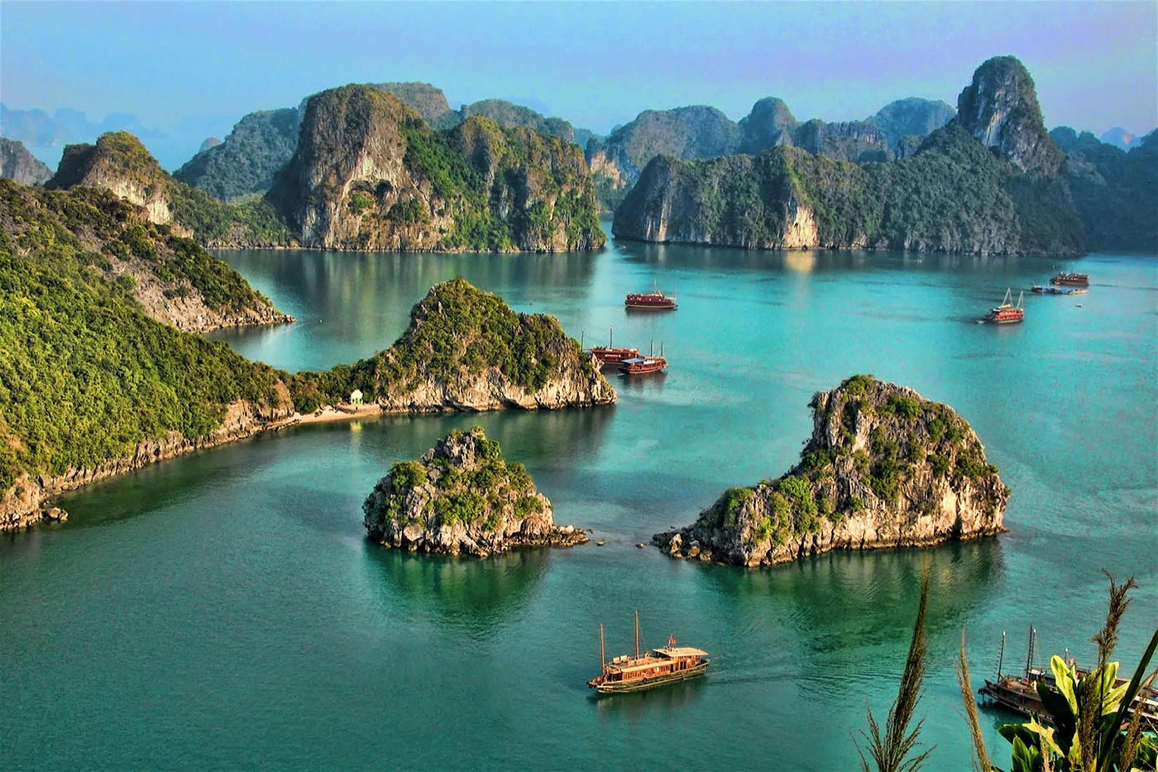 Tự hào Vịnh Hạ Long – Nơi rồng đáp xuống trên đất Việt - Hình 1