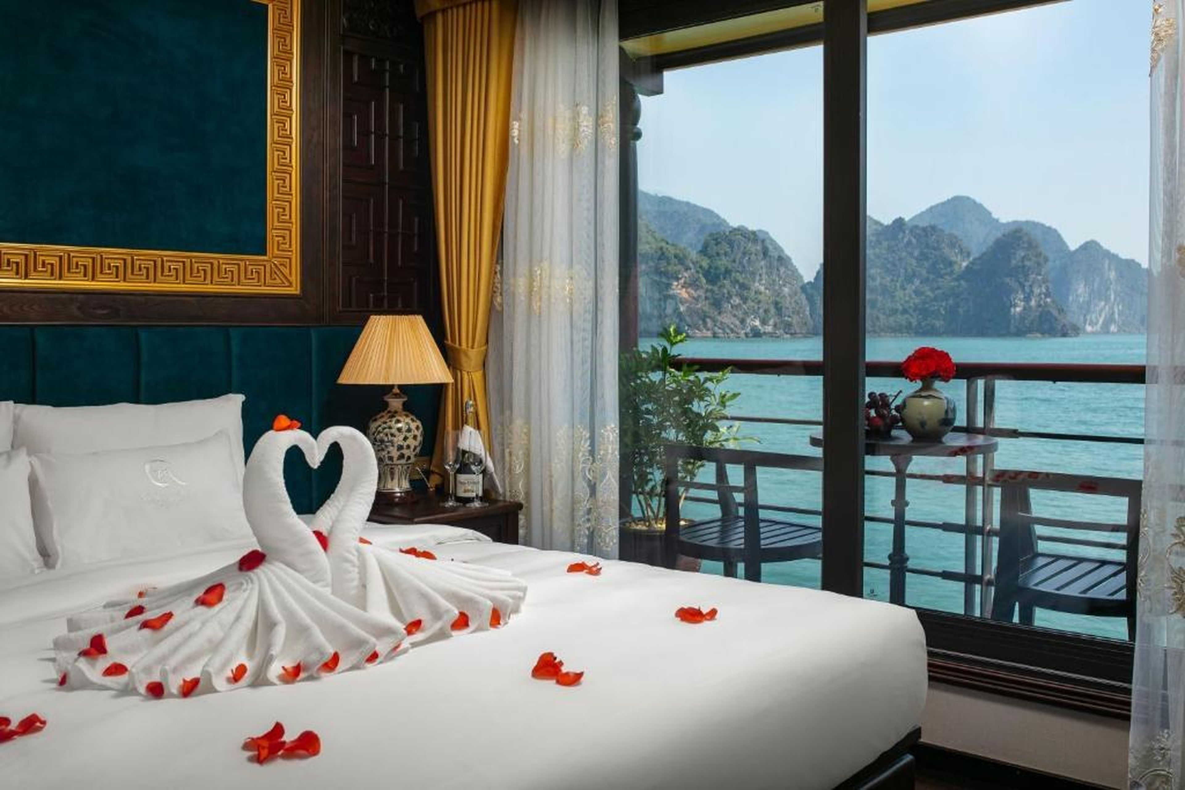 Nostalgia Halong Cruise - Hình 32