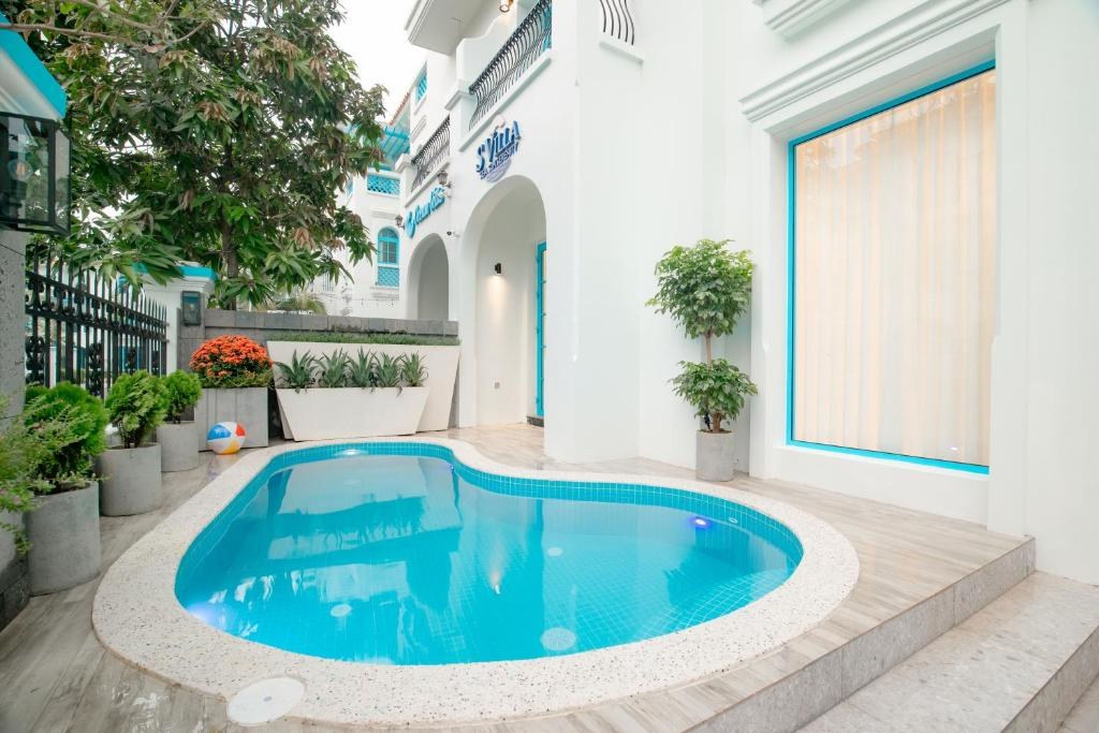 S Villa Ha Long - City Center, Near Beach - 6BR Private Villa with Pool, Jacuzzi, Sauna, Karaoke - Hình 21