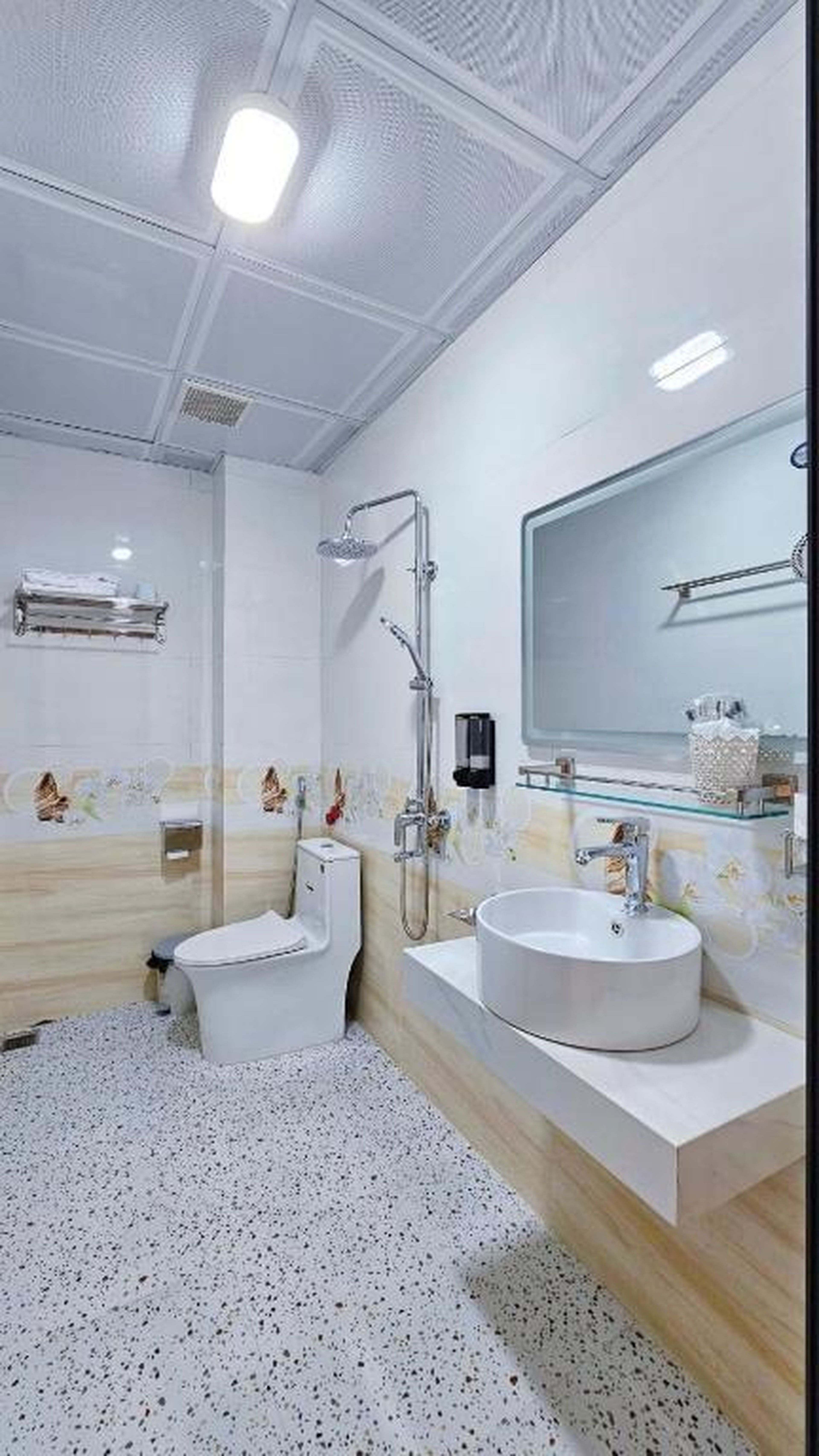 Lucky Hotel Uông Bí - Hình 28