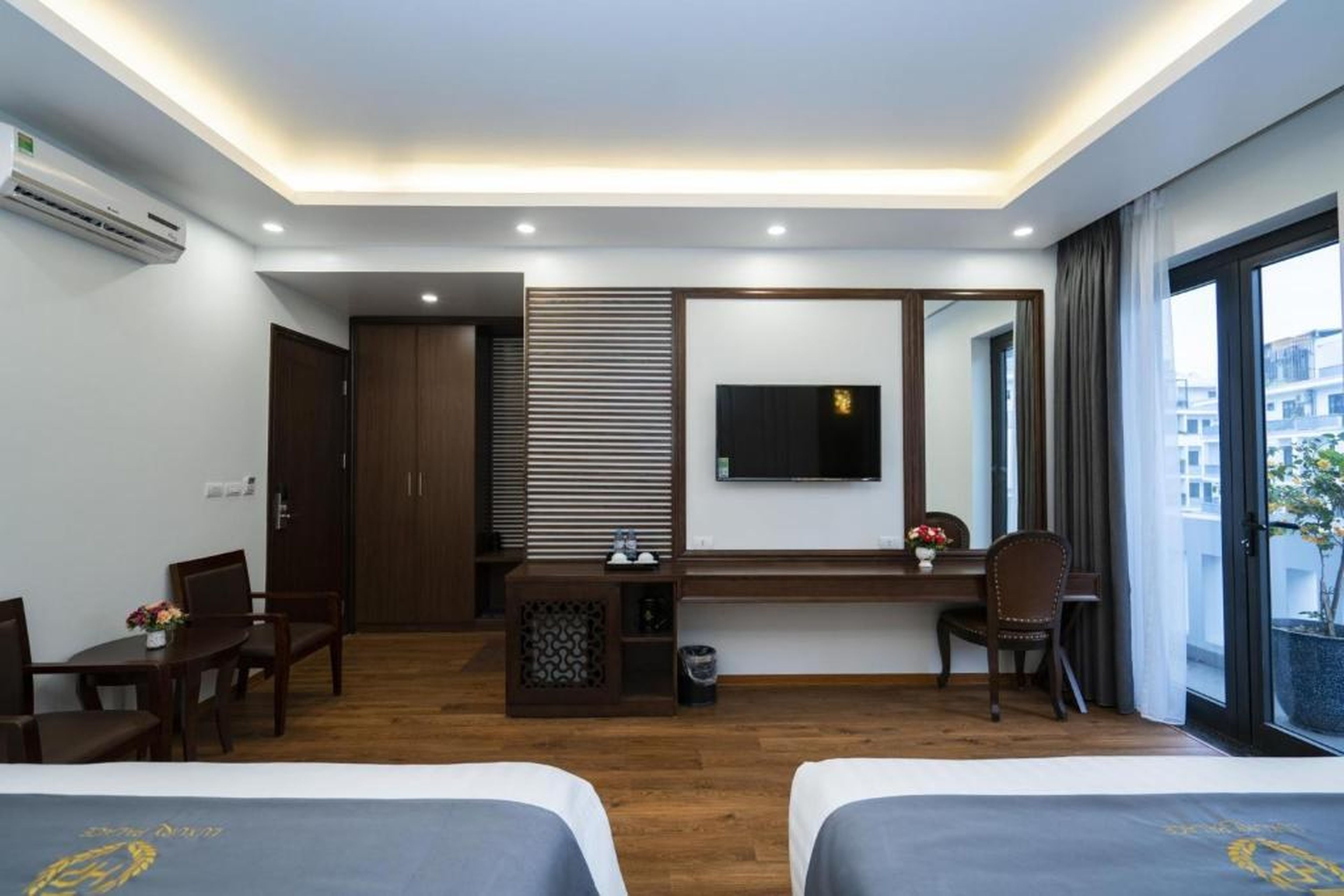 Luxury Palace Hotel - Hình 19