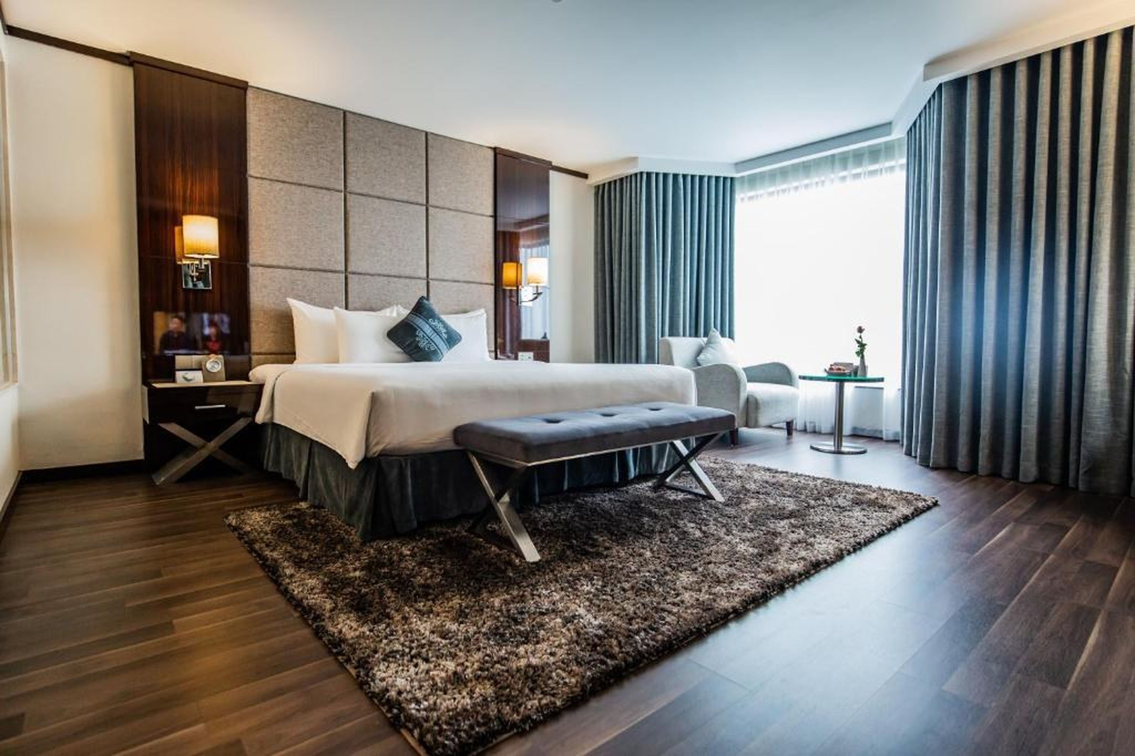 Central Luxury Hạ Long Hotel - Hình 24